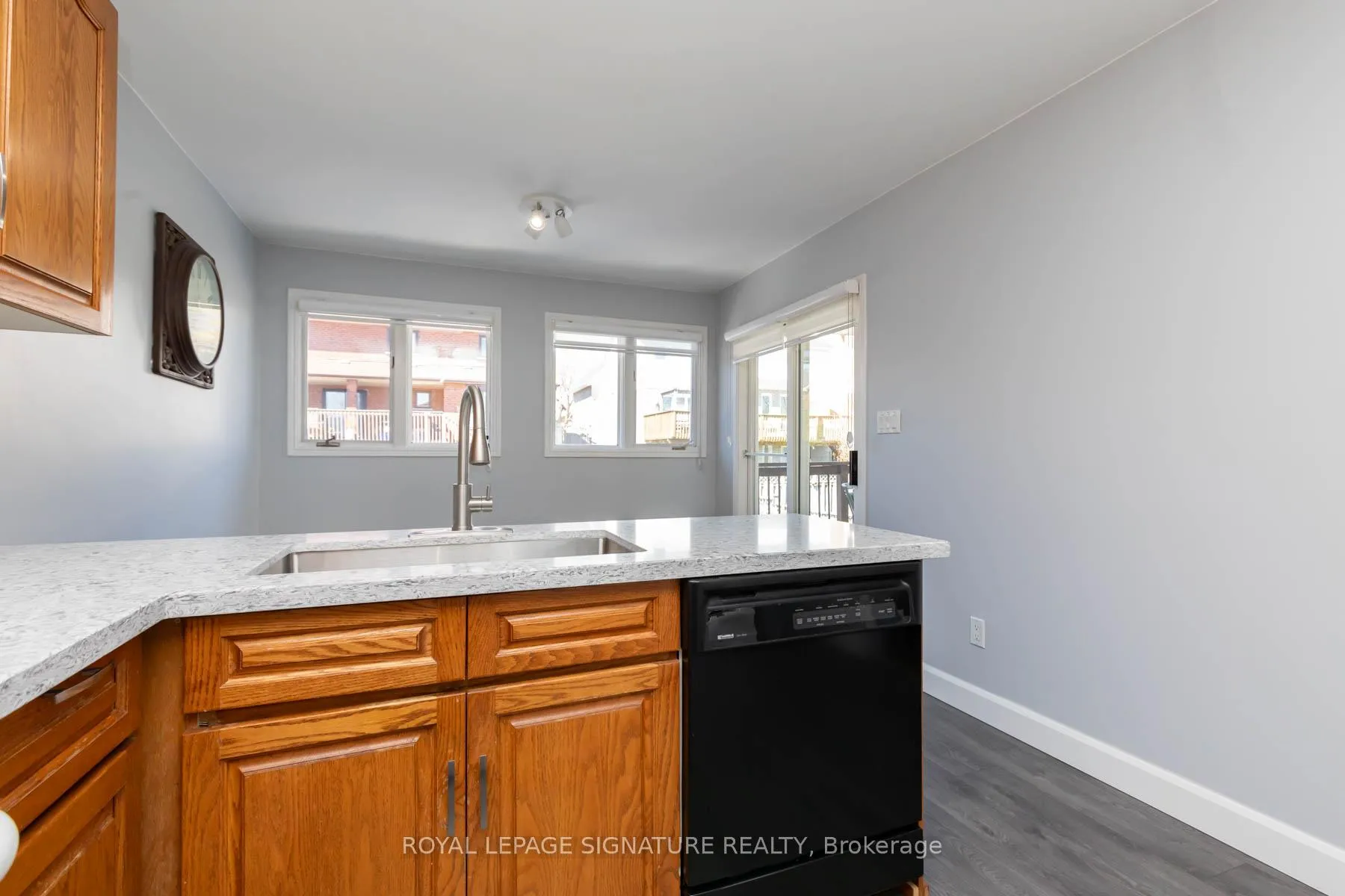 Photo 17 of 34 Kingswood Drive E, Clarington, Courtice — HOMEH