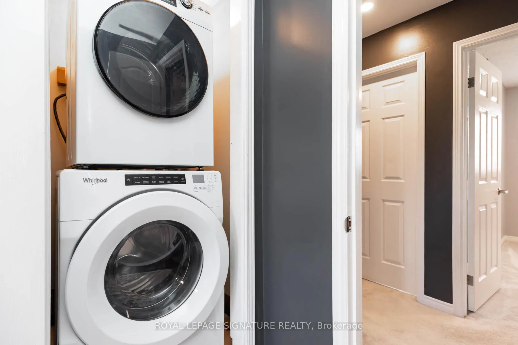 Photo 20 of 34 Kingswood Drive E, Clarington, Courtice — HOMEH