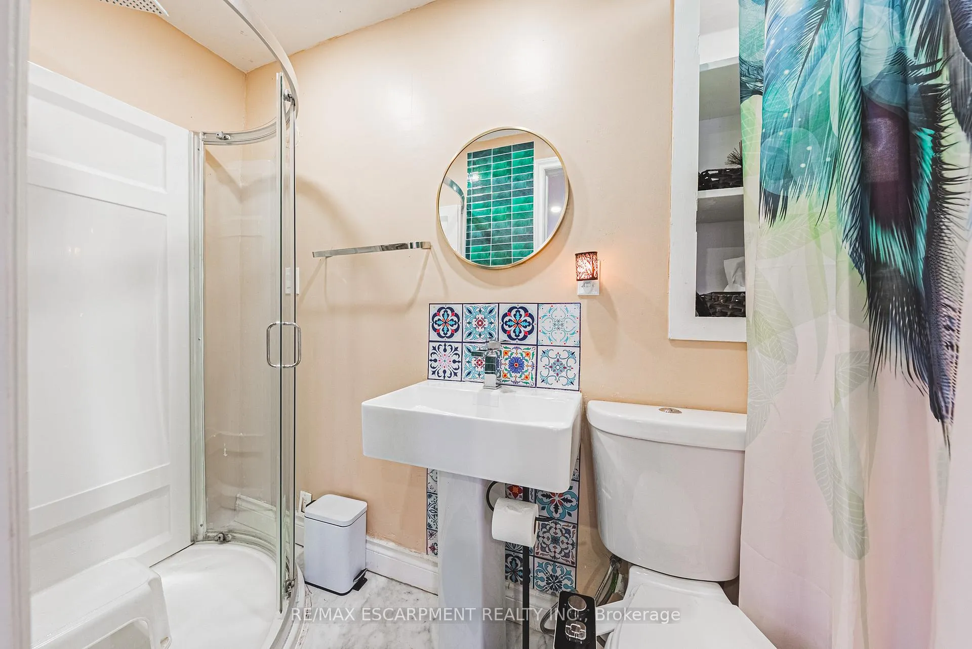 Photo 11 of Unit Main, 5 West 3rd Street, Hamilton, Bonnington — HOMEH