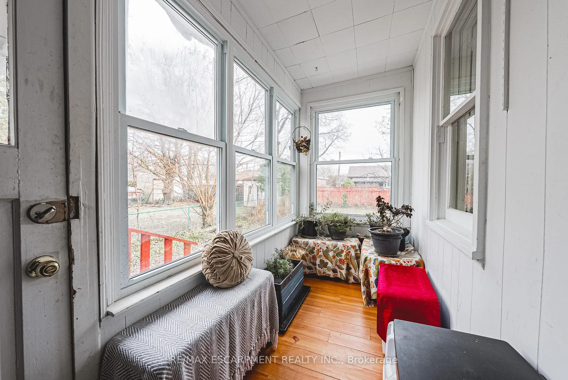Photo 13 of Unit Main, 5 West 3rd Street, Hamilton, Bonnington — HOMEH