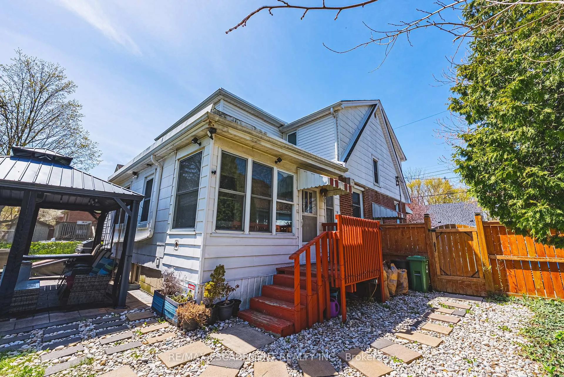 Photo 21 of Unit Main, 5 West 3rd Street, Hamilton, Bonnington — HOMEH