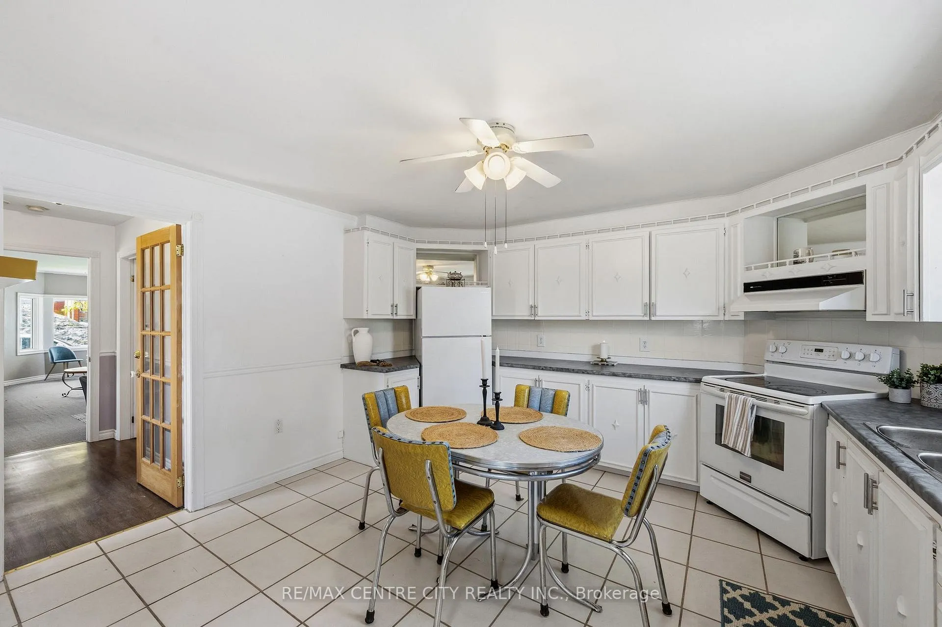 Photo 15 of 23 Malakoff Street, St. Thomas — HOMEH