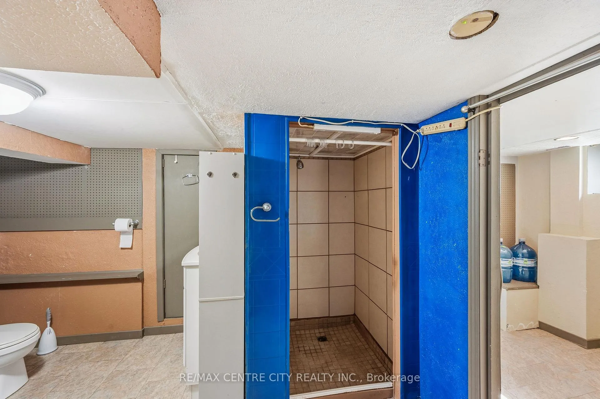Photo 21 of 23 Malakoff Street, St. Thomas — HOMEH