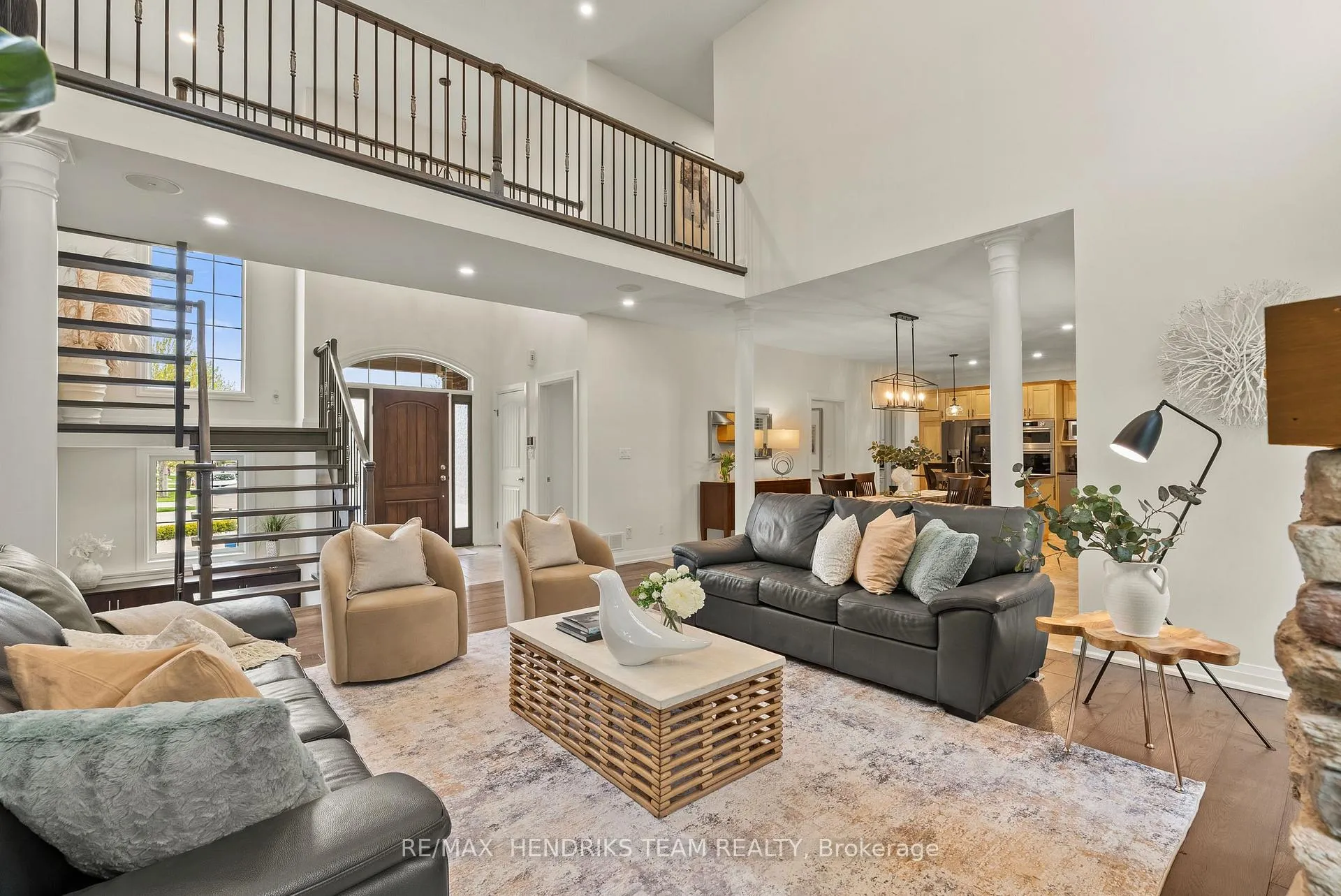 Photo 6 of 13 Mclean Court, St. Catharines, Grapeview — HOMEH
