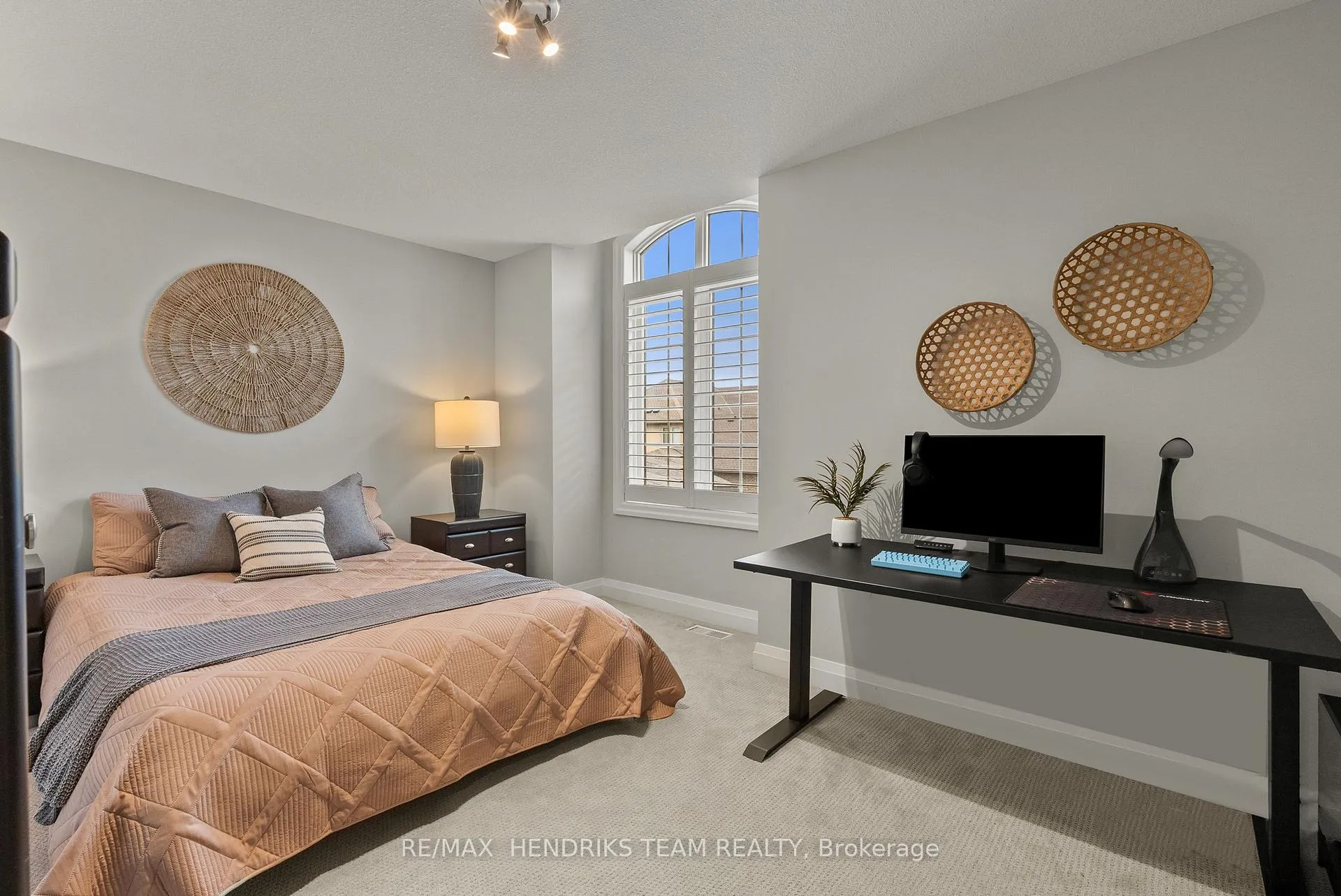Photo 27 of 13 Mclean Court, St. Catharines, Grapeview — HOMEH