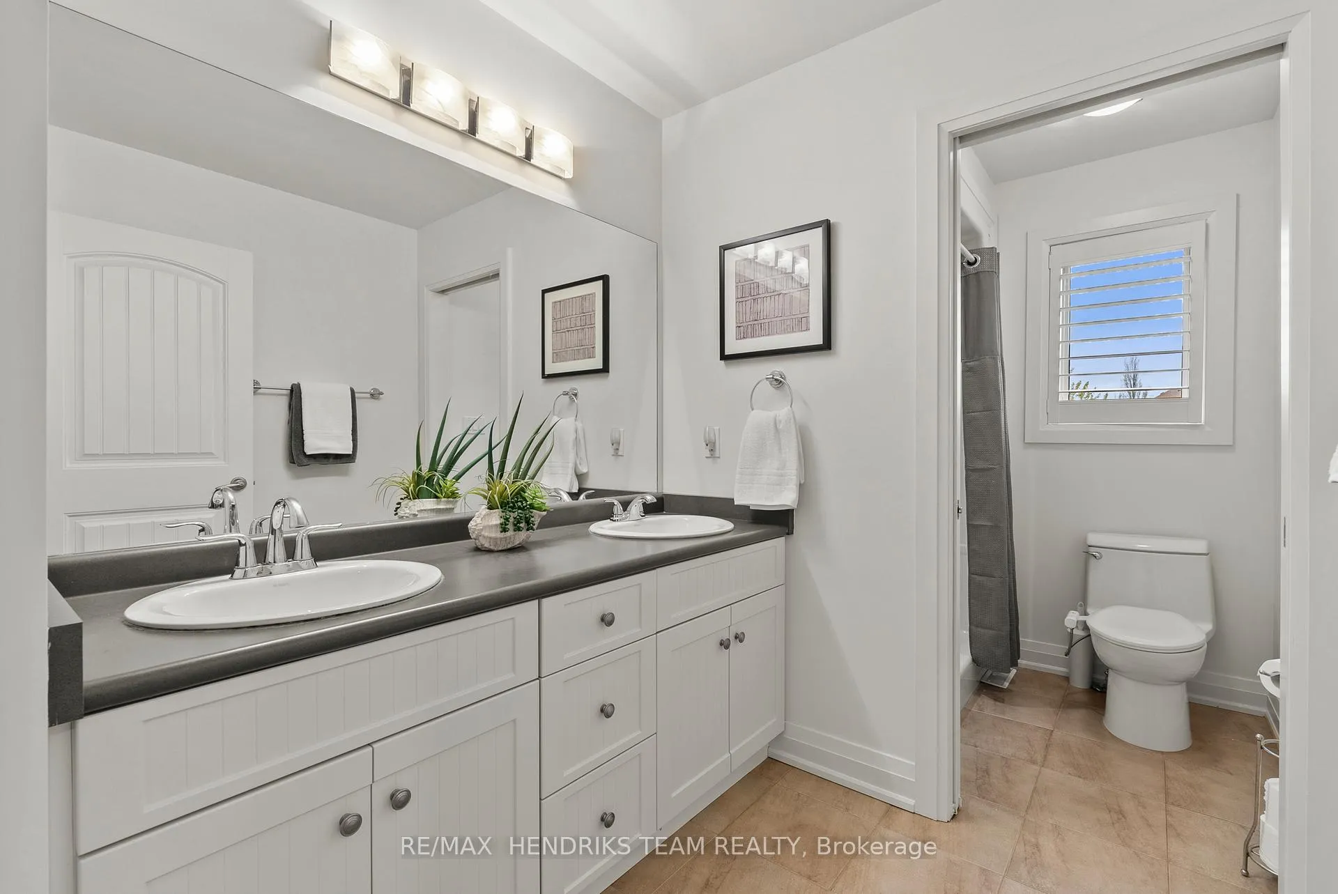 Photo 32 of 13 Mclean Court, St. Catharines, Grapeview — HOMEH