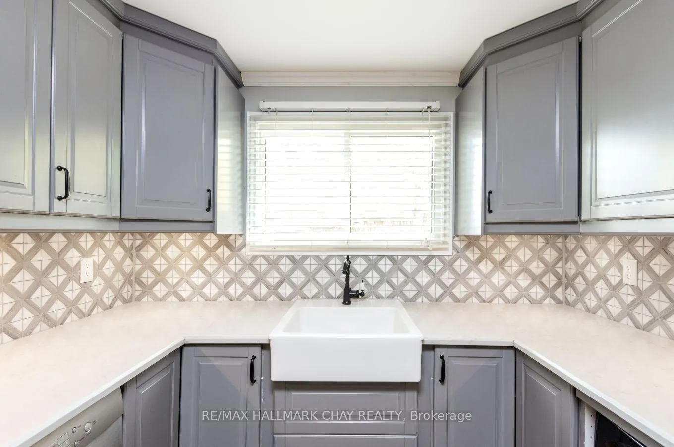 Photo 11 of 11 Quail Crescent, Barrie, Ardagh — HOMEH