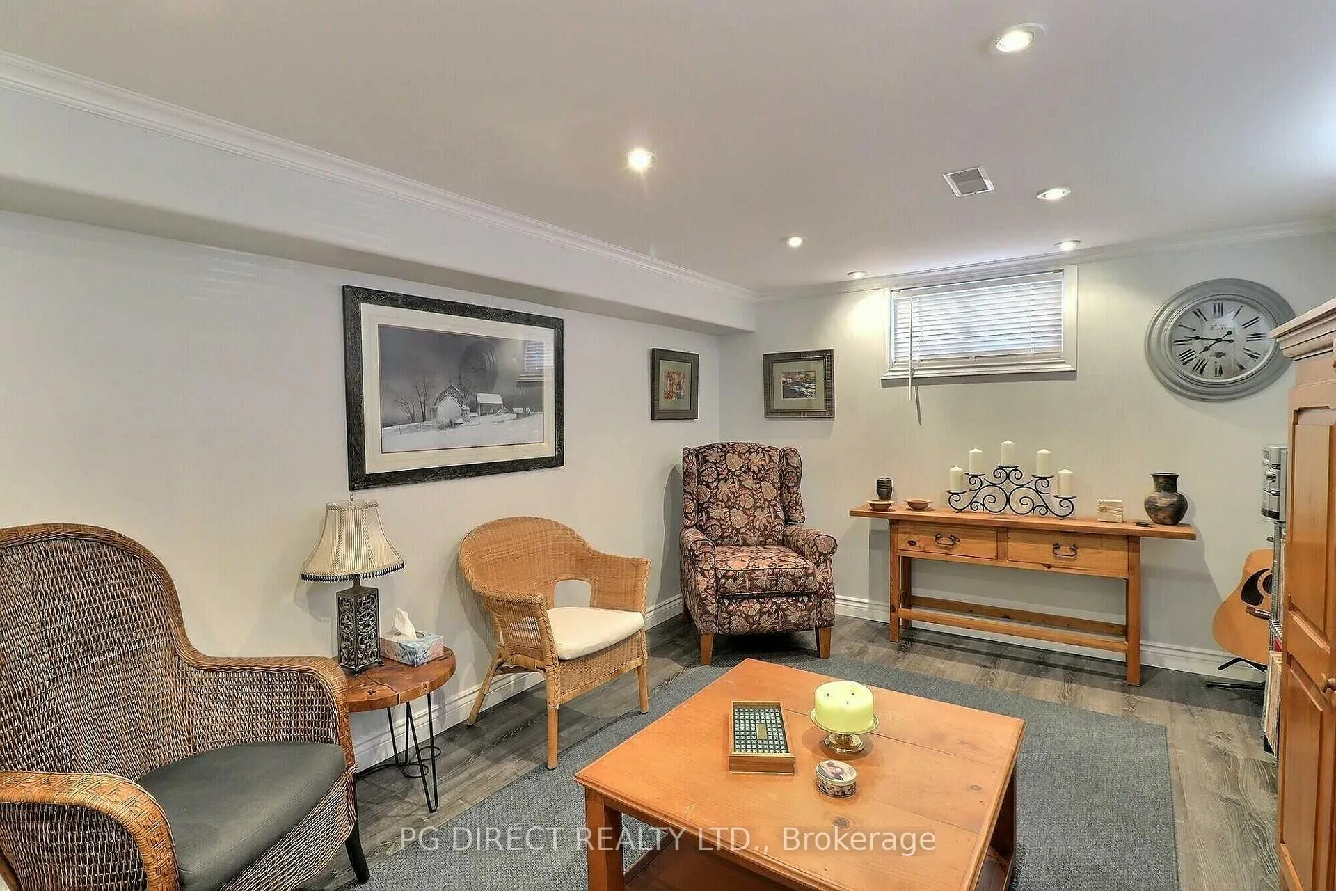 Photo 15 of 19 Manor Drive, Brockville — HOMEH
