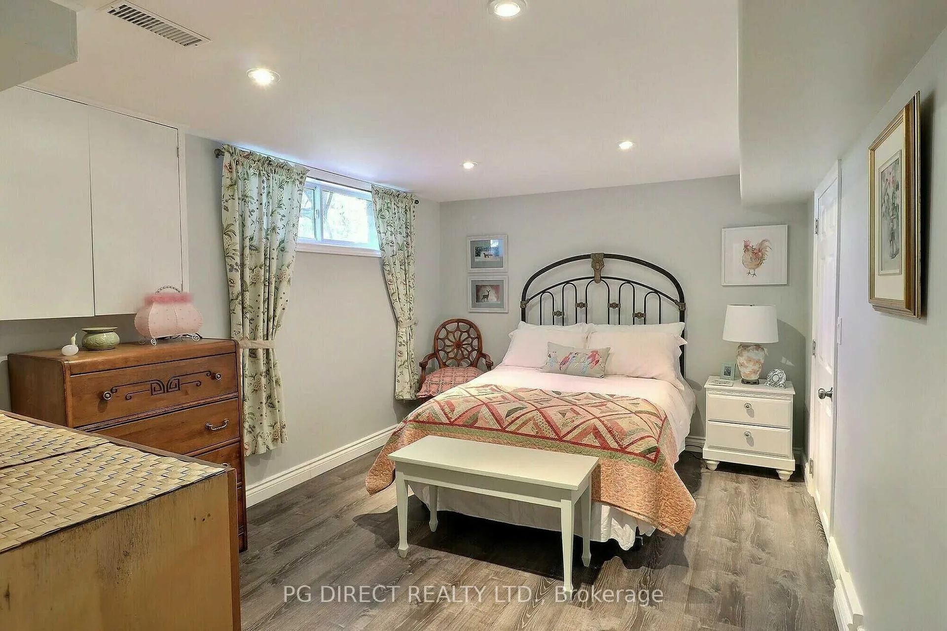 Photo 18 of 19 Manor Drive, Brockville — HOMEH
