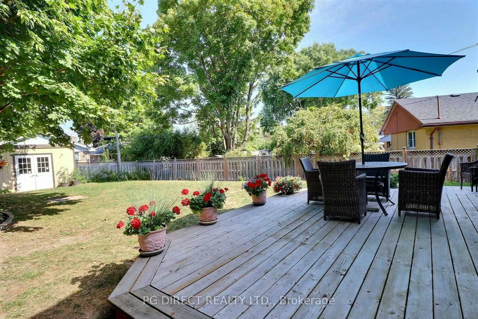 Photo 20 of 19 Manor Drive, Brockville — HOMEH