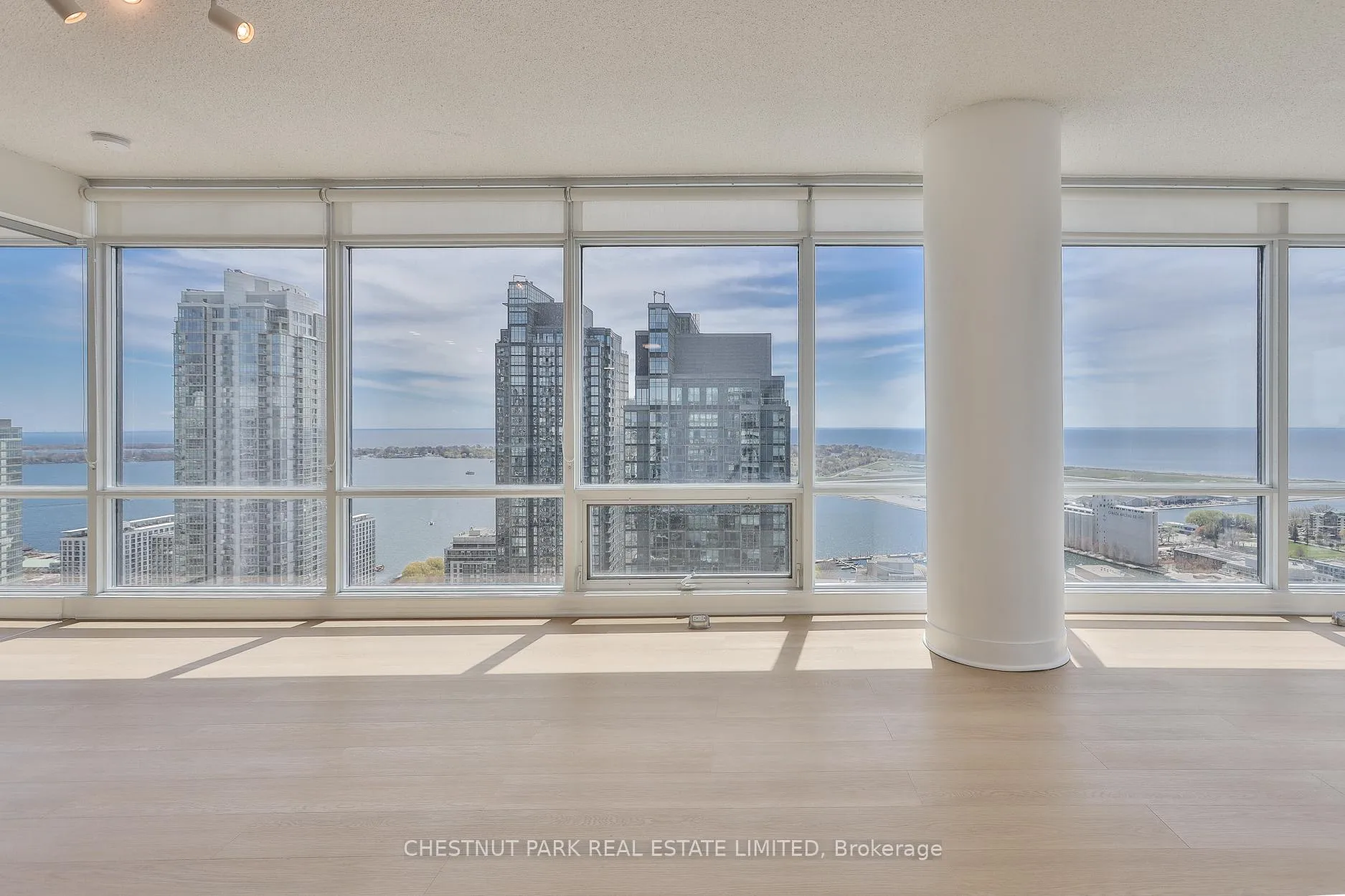 Photo 4 of Unit 4307, 25 Telegram Mews, Toronto, Waterfront Communities — HOMEH