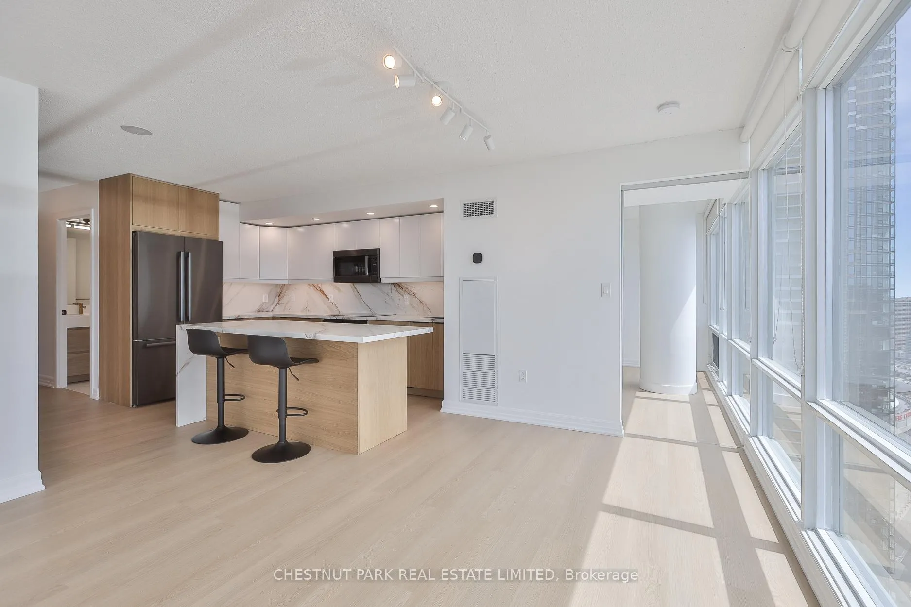 Photo 10 of Unit 4307, 25 Telegram Mews, Toronto, Waterfront Communities — HOMEH
