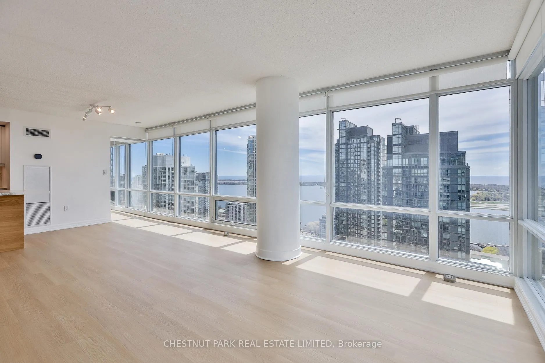 Photo 12 of Unit 4307, 25 Telegram Mews, Toronto, Waterfront Communities — HOMEH