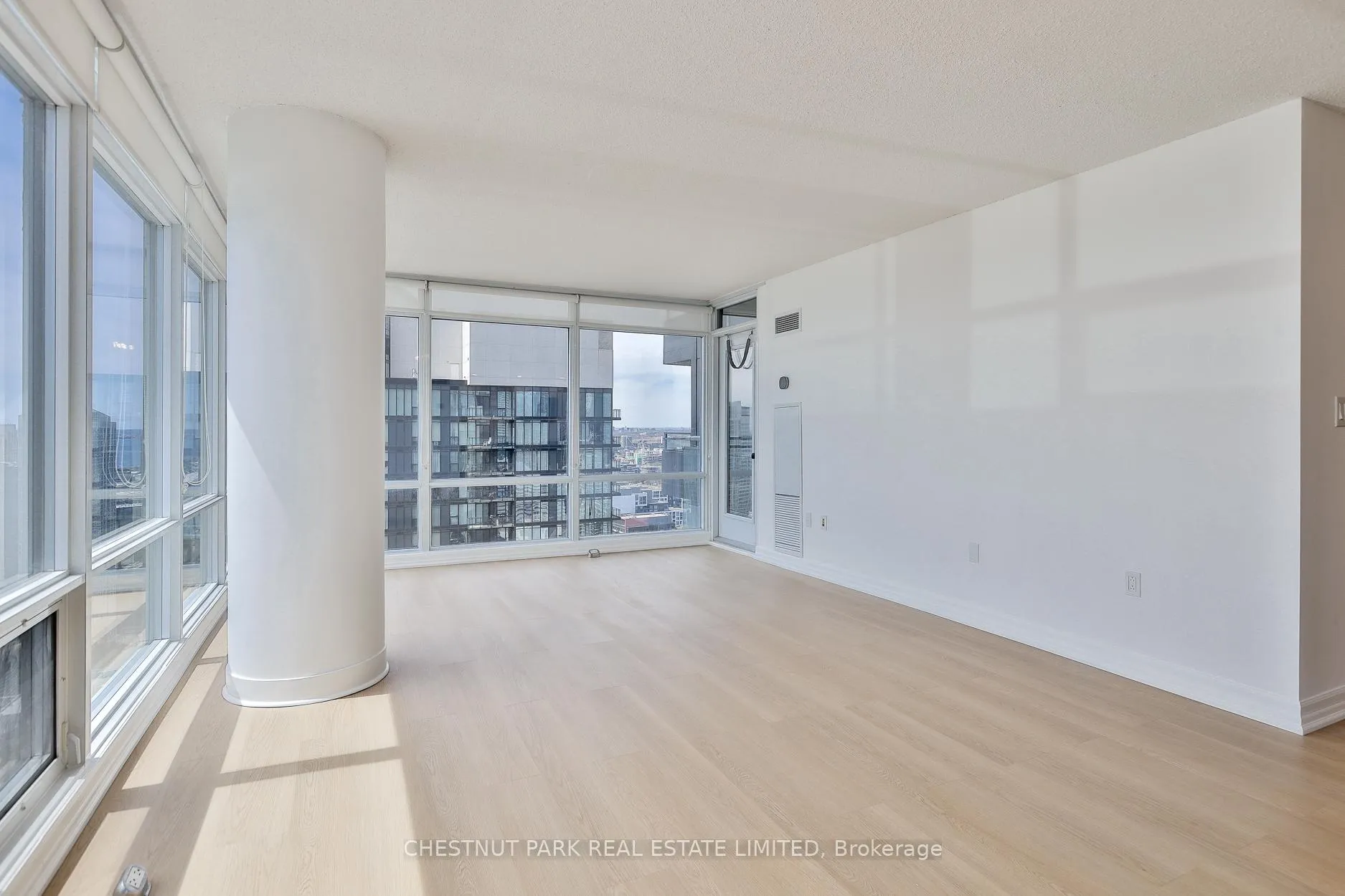Photo 14 of Unit 4307, 25 Telegram Mews, Toronto, Waterfront Communities — HOMEH