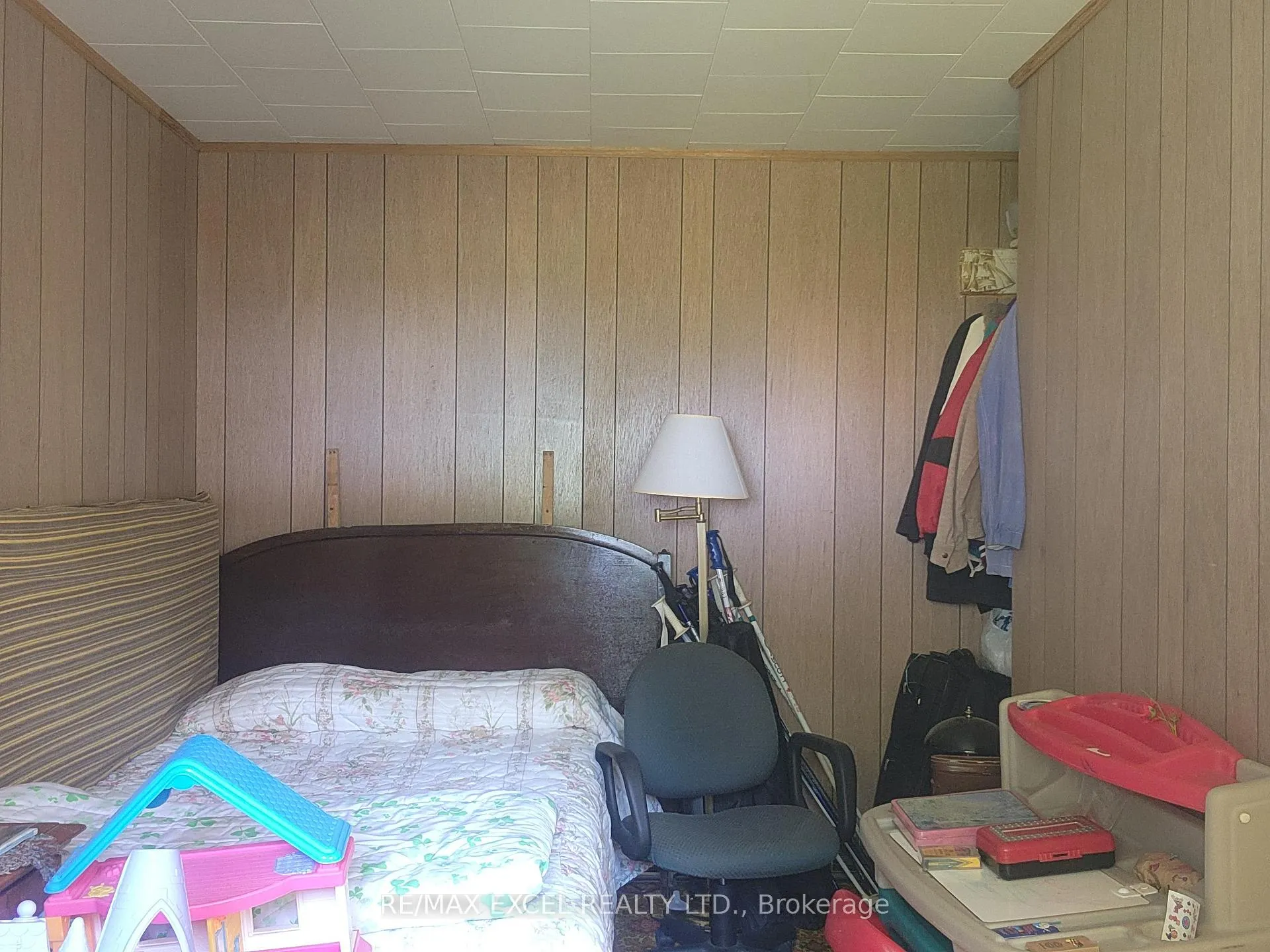 Photo 16 of 124 Moore's Beach Road, Georgina, Virginia — HOMEH