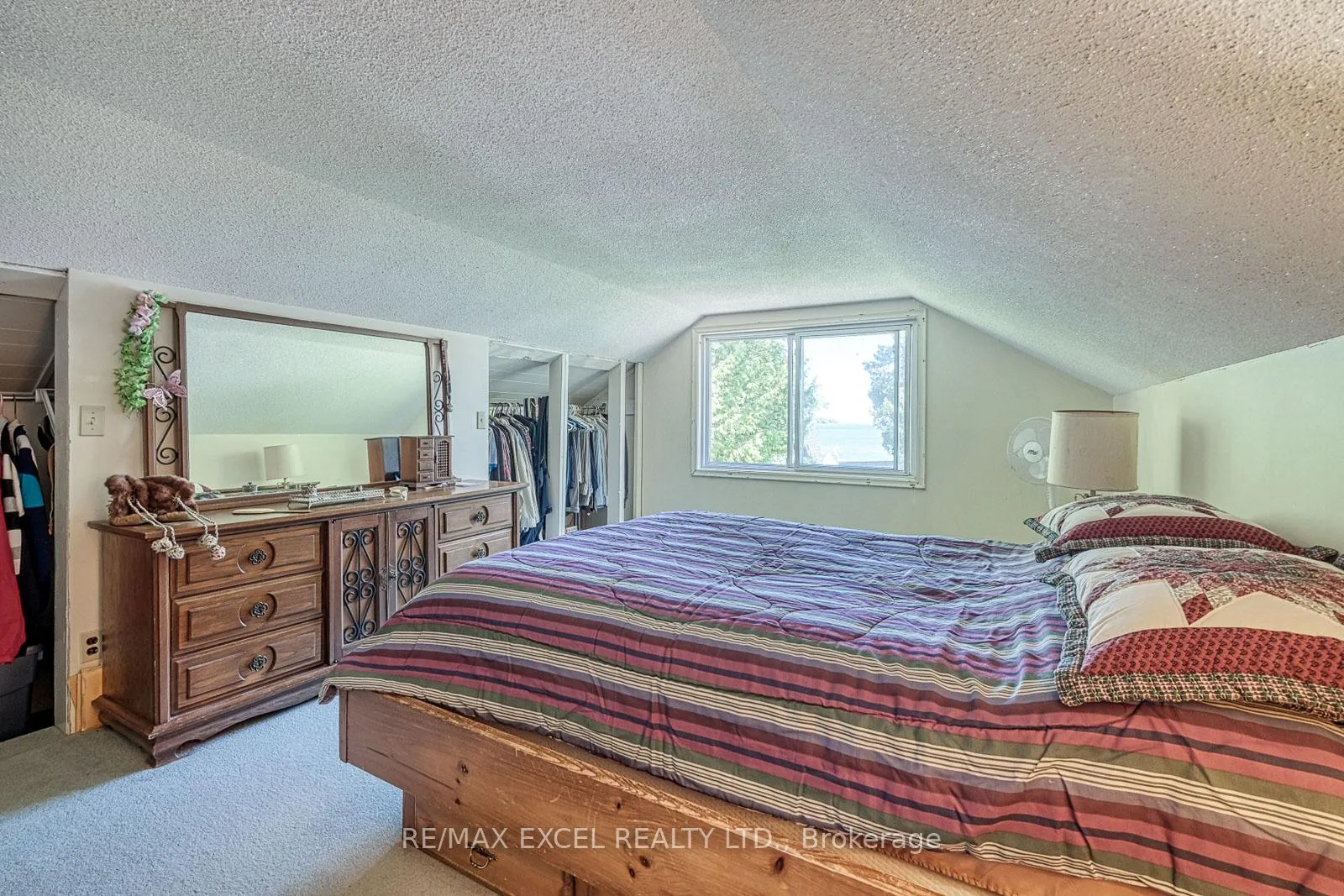 Photo 21 of 124 Moore's Beach Road, Georgina, Virginia — HOMEH