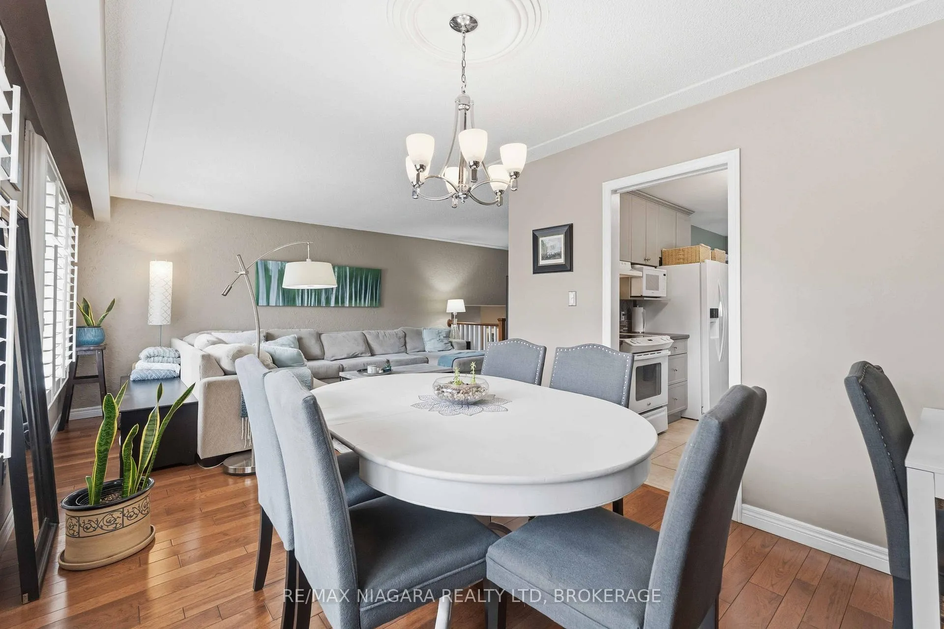 Photo 8 of 26 Old Mill Road, St. Catharines, Port Dalhousie — HOMEH