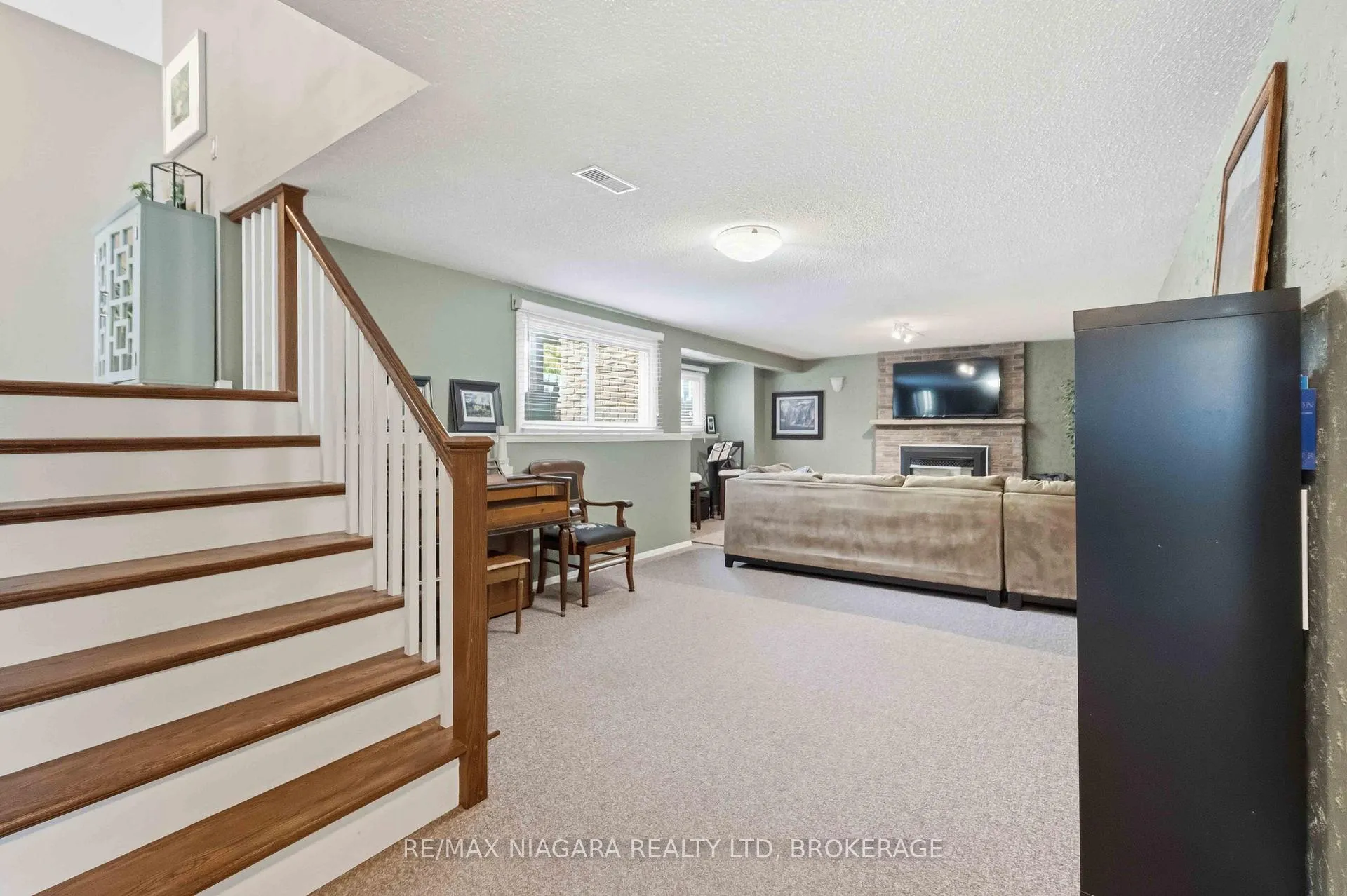 Photo 23 of 26 Old Mill Road, St. Catharines, Port Dalhousie — HOMEH