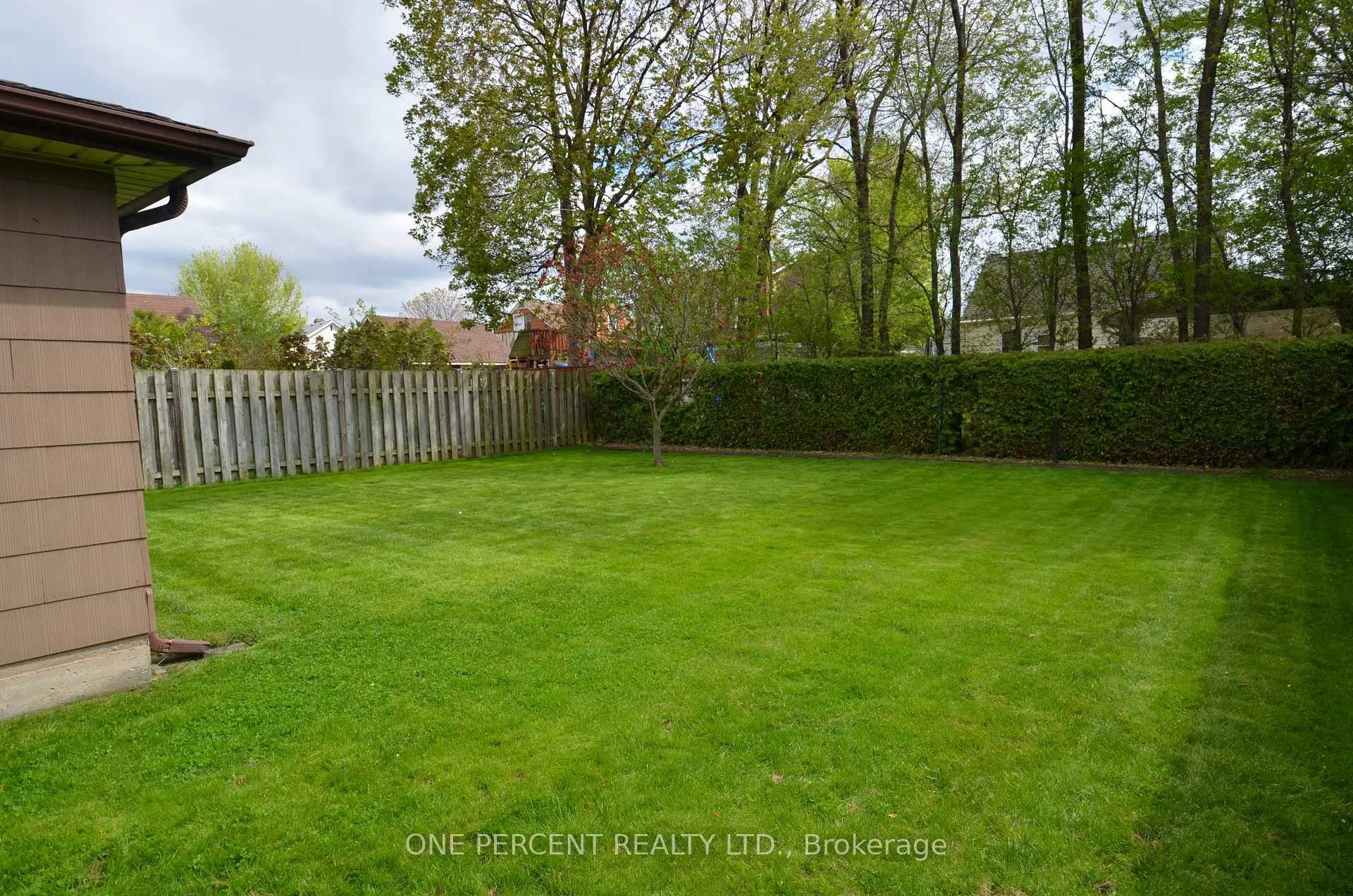 Photo 30 of 6 Kingsway Crescent, St. Catharines, Fairview — HOMEH