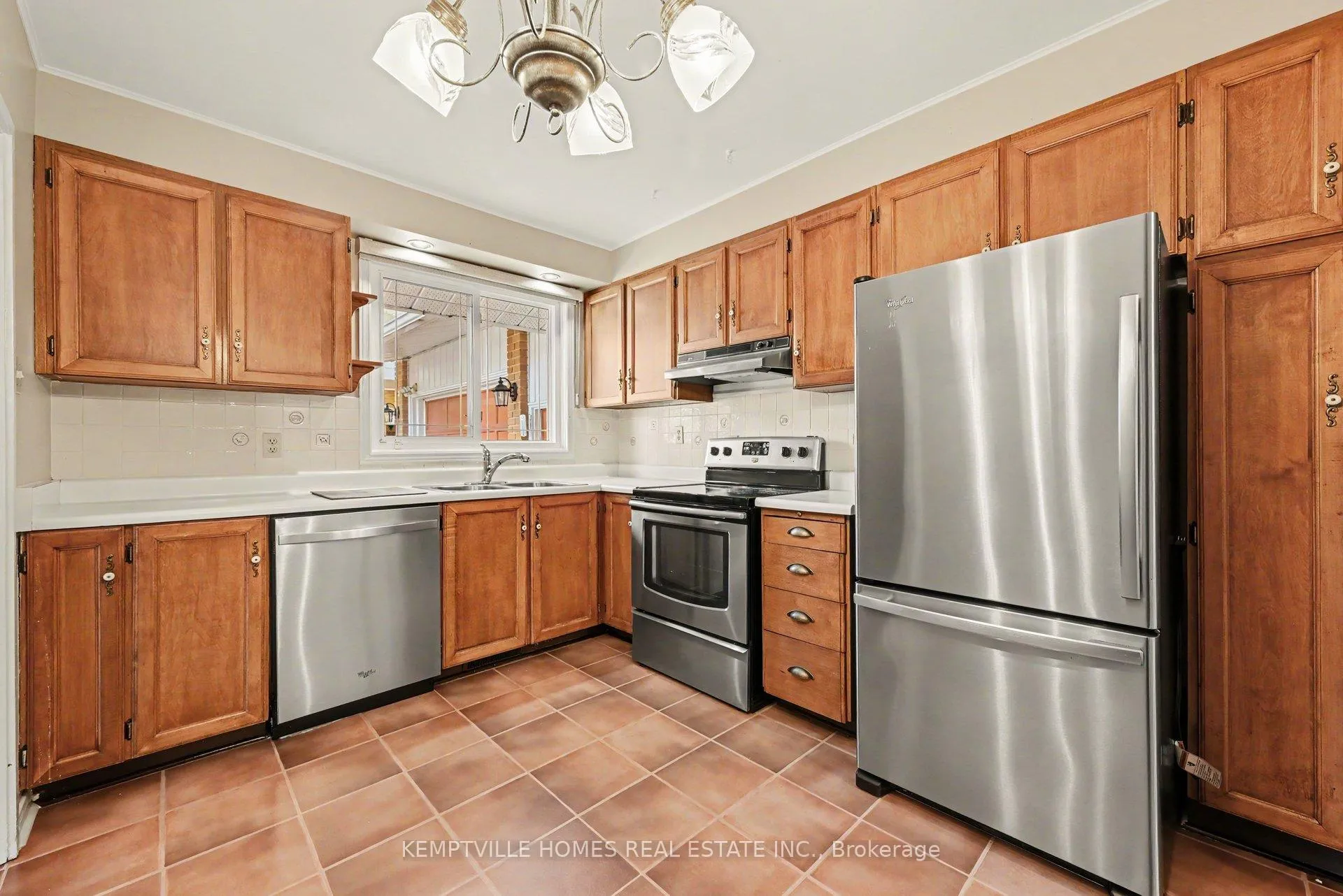 Photo 16 of 182 Abbotsford Road, Ottawa, Kanata - Glencairn/Hazeldean — HOMEH