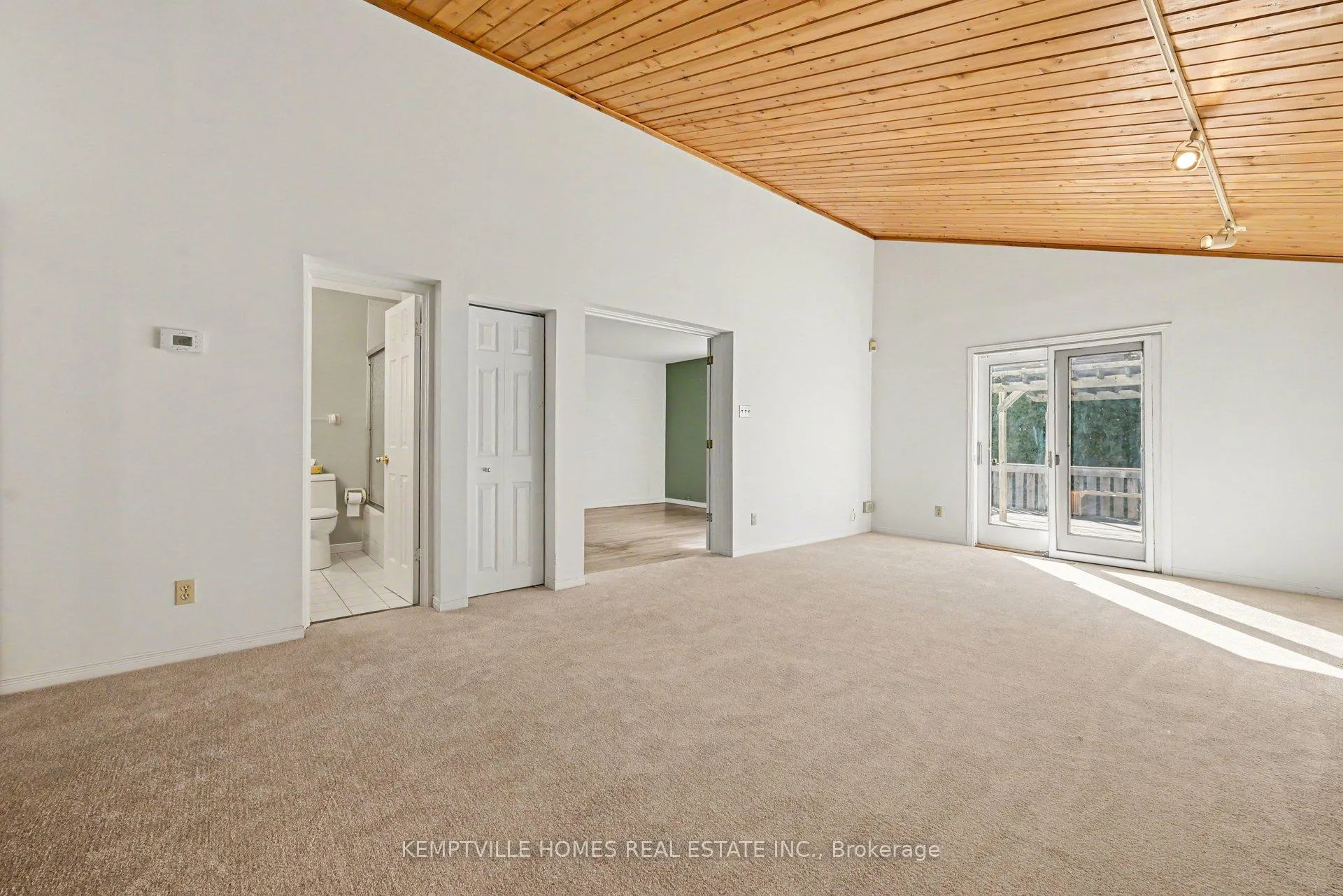 Photo 19 of 182 Abbotsford Road, Ottawa, Kanata - Glencairn/Hazeldean — HOMEH