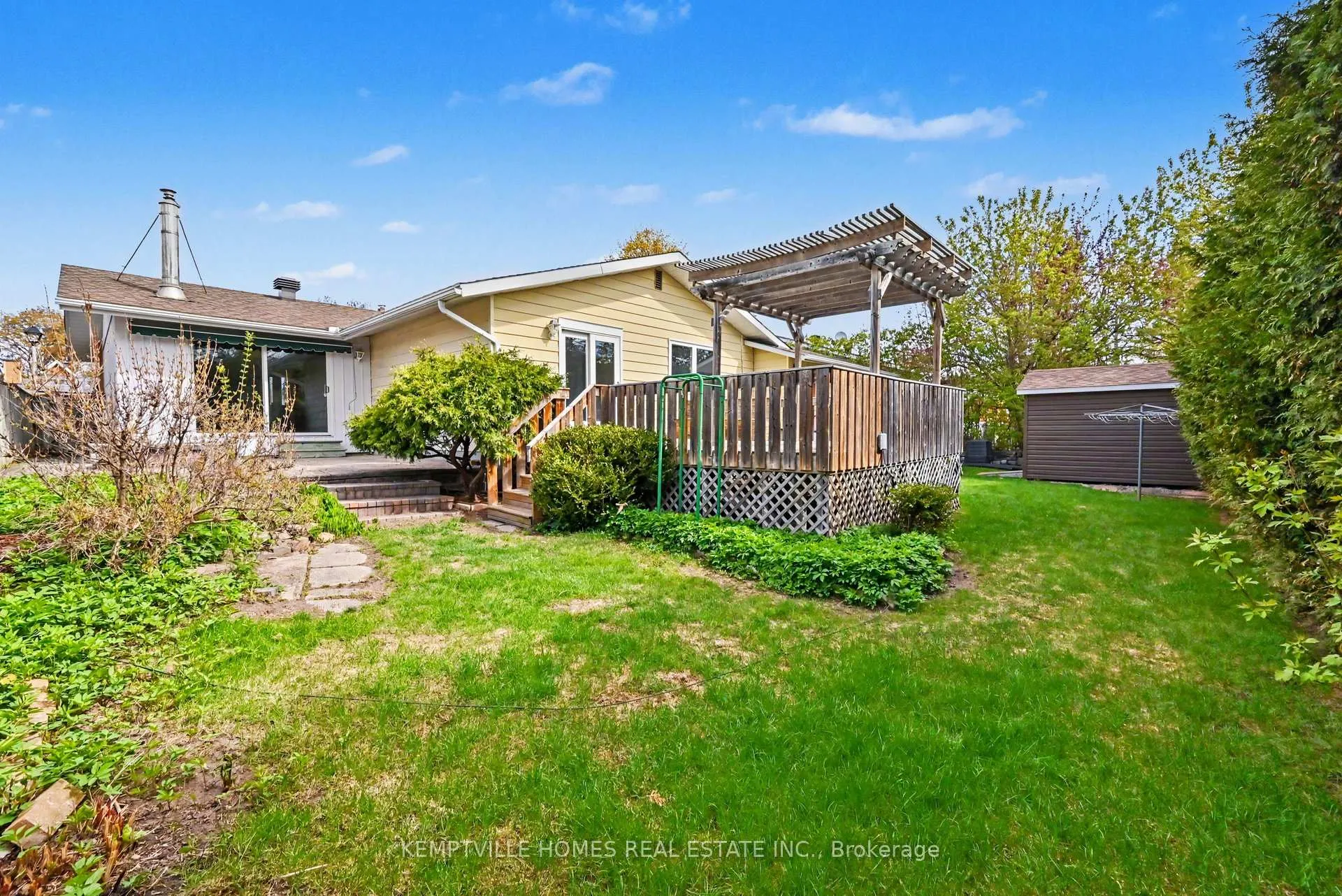 Photo 36 of 182 Abbotsford Road, Ottawa, Kanata - Glencairn/Hazeldean — HOMEH