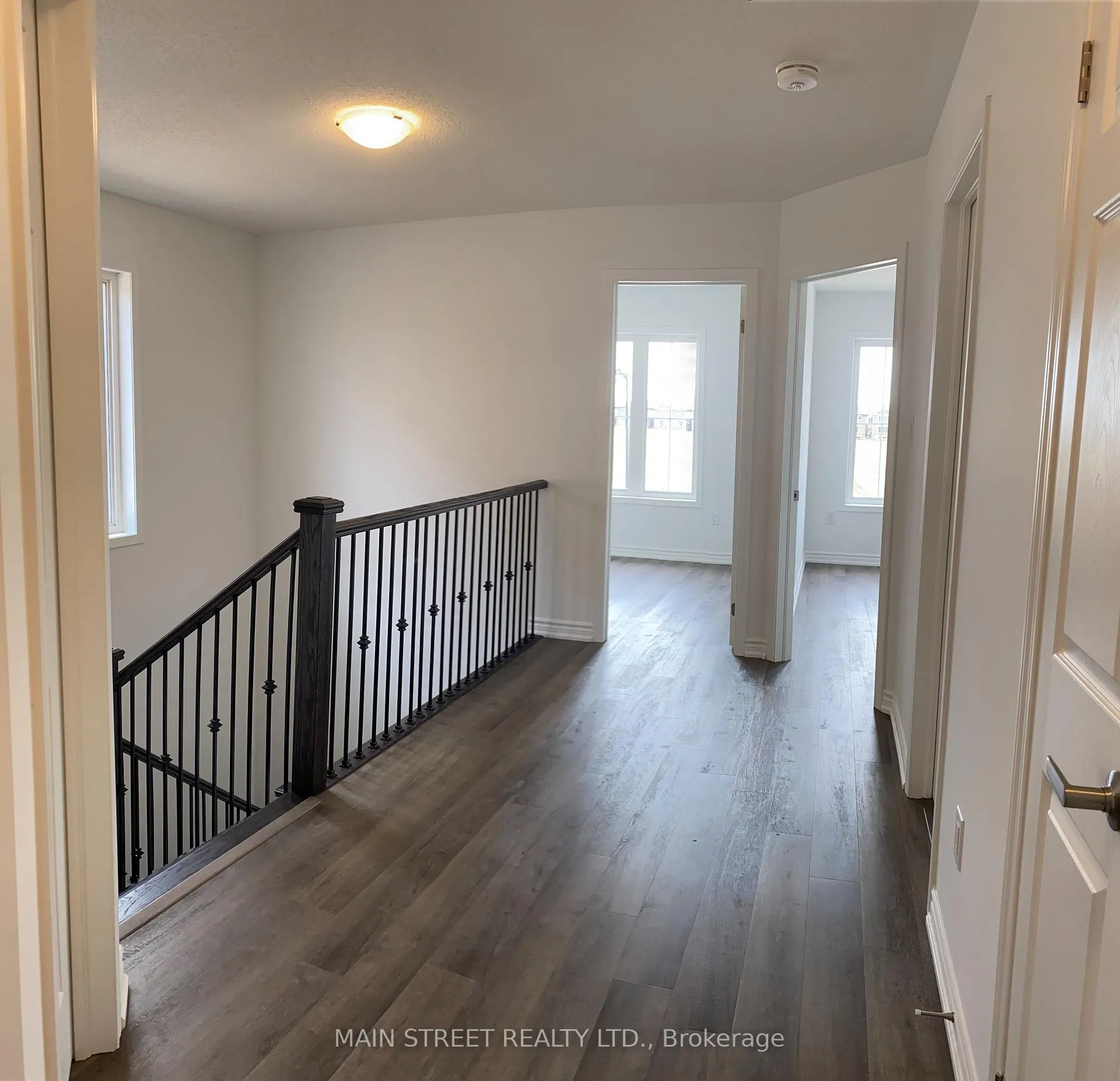 Photo 8 of 867 Whitlock Avenue, Milton, Cobban — HOMEH