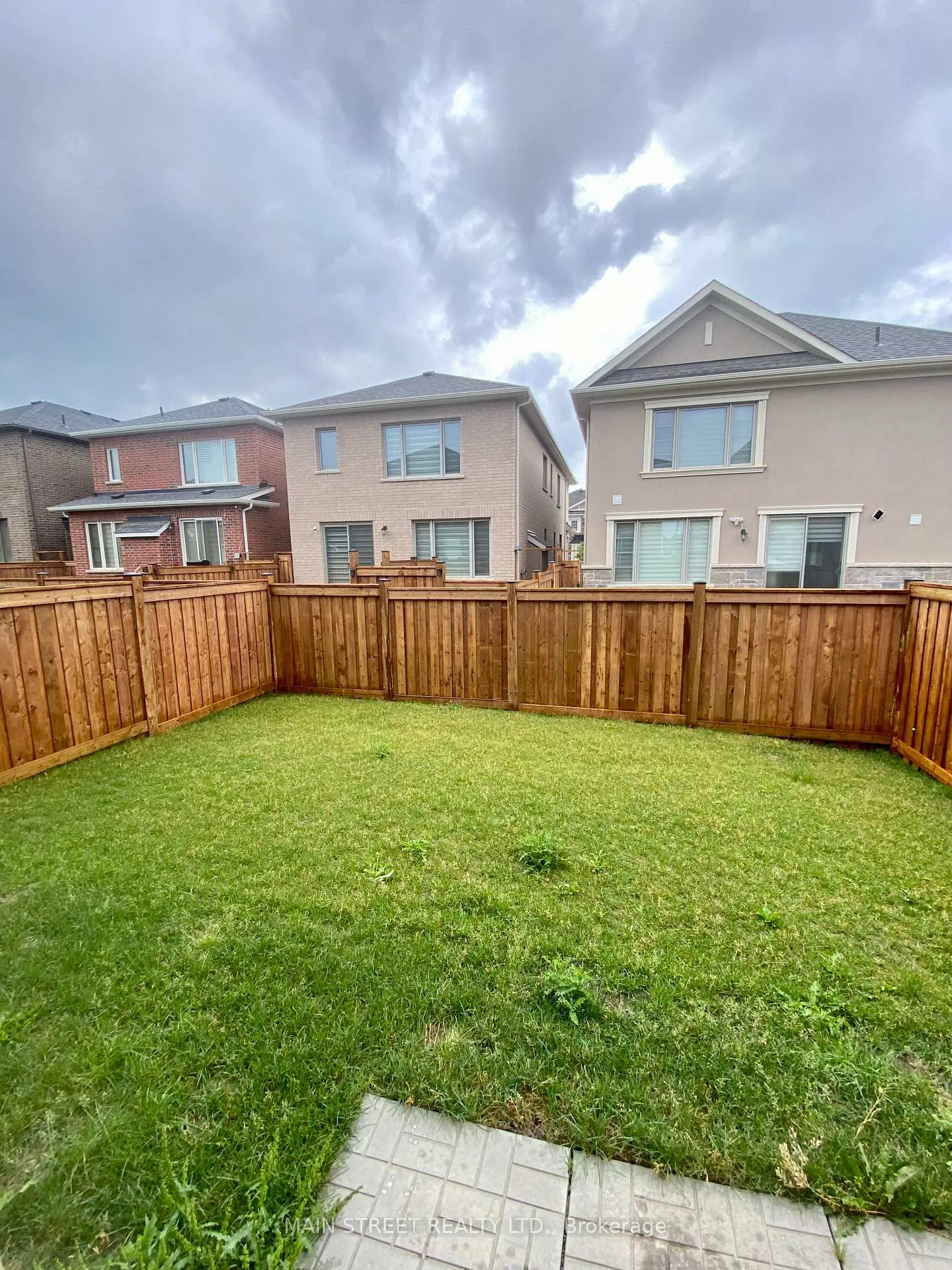 Photo 19 of 867 Whitlock Avenue, Milton, Cobban — HOMEH