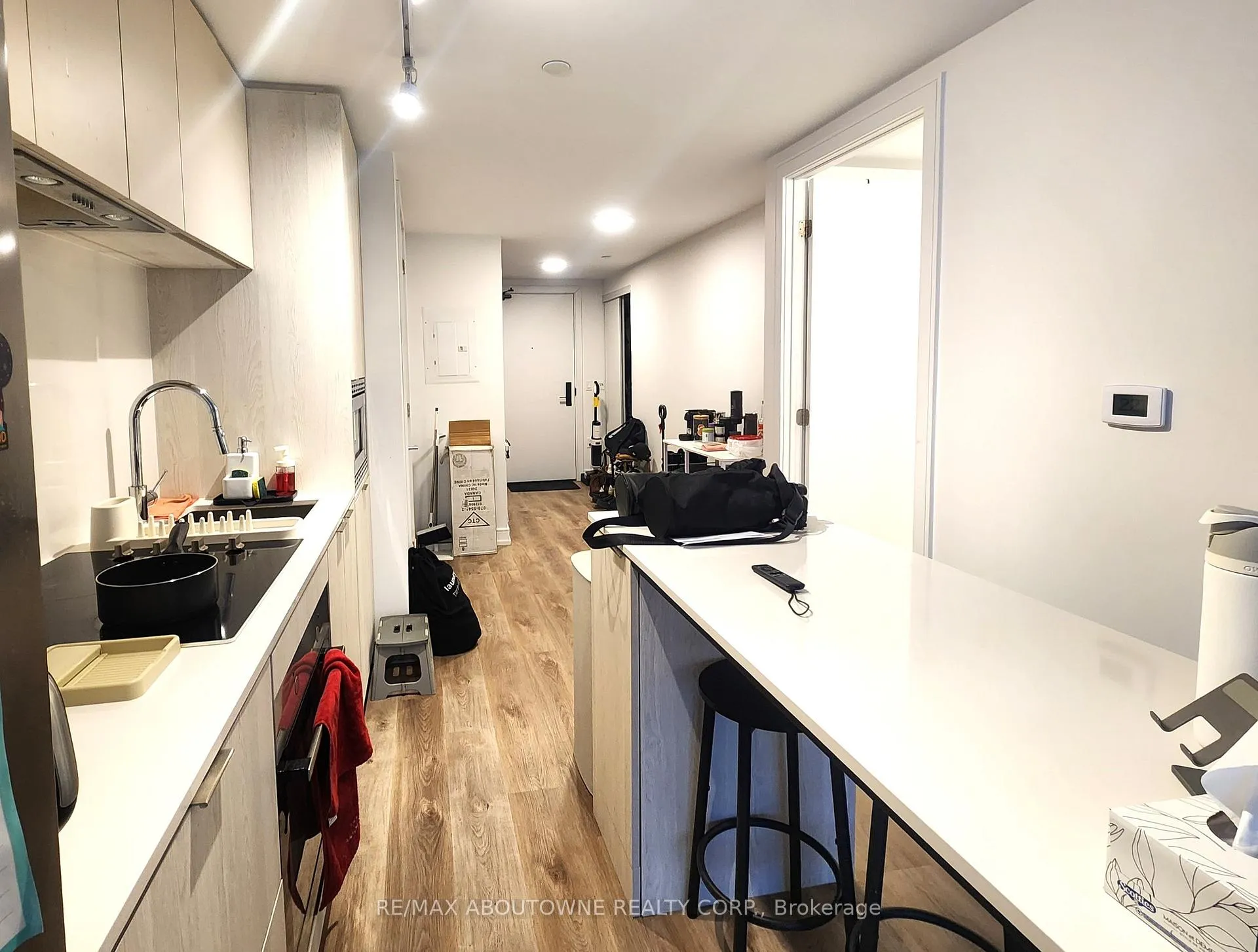 Photo 5 of Unit 902, 1 Jarvis Street, Hamilton, Beasley — HOMEH