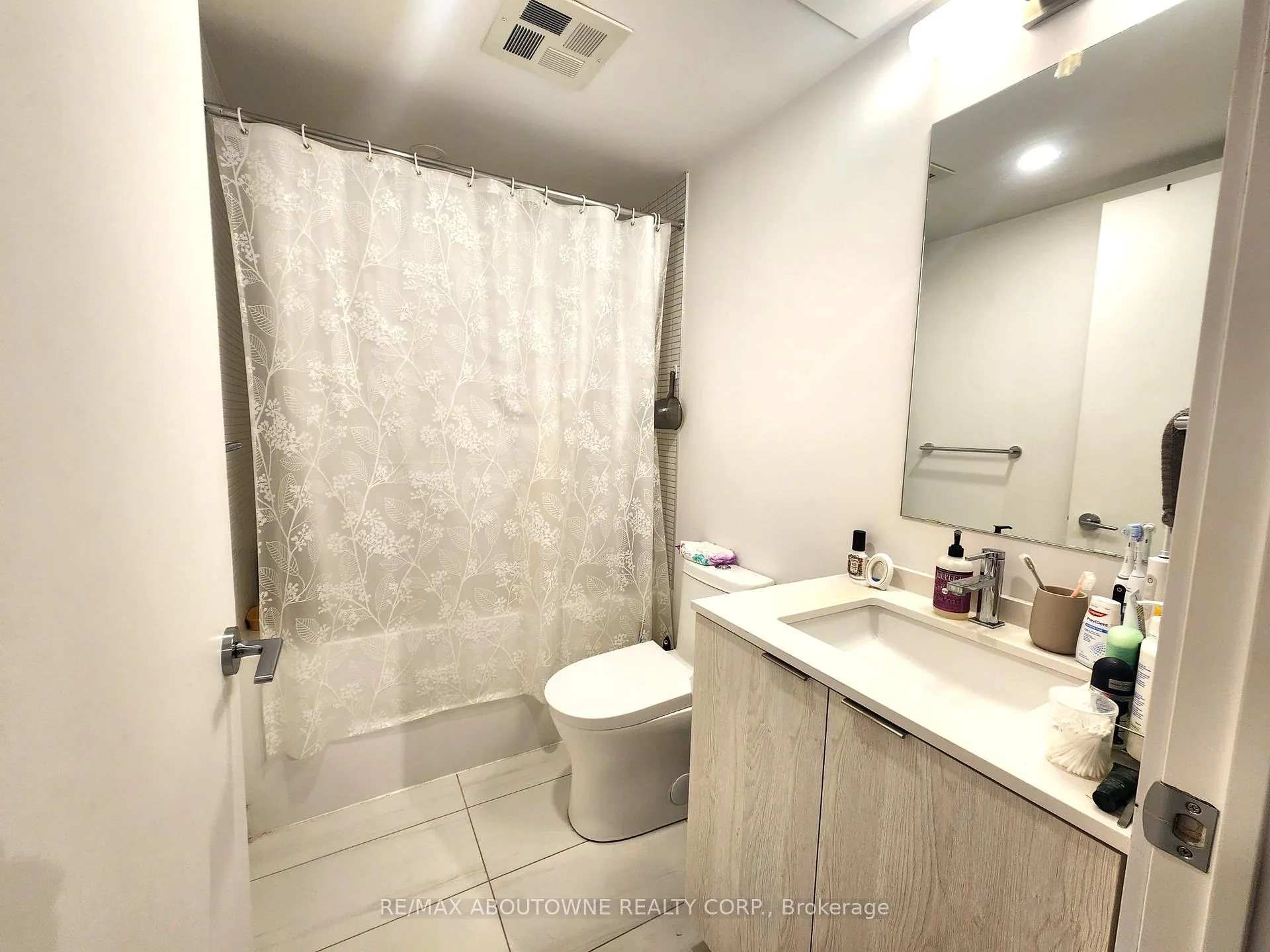 Photo 11 of Unit 902, 1 Jarvis Street, Hamilton, Beasley — HOMEH