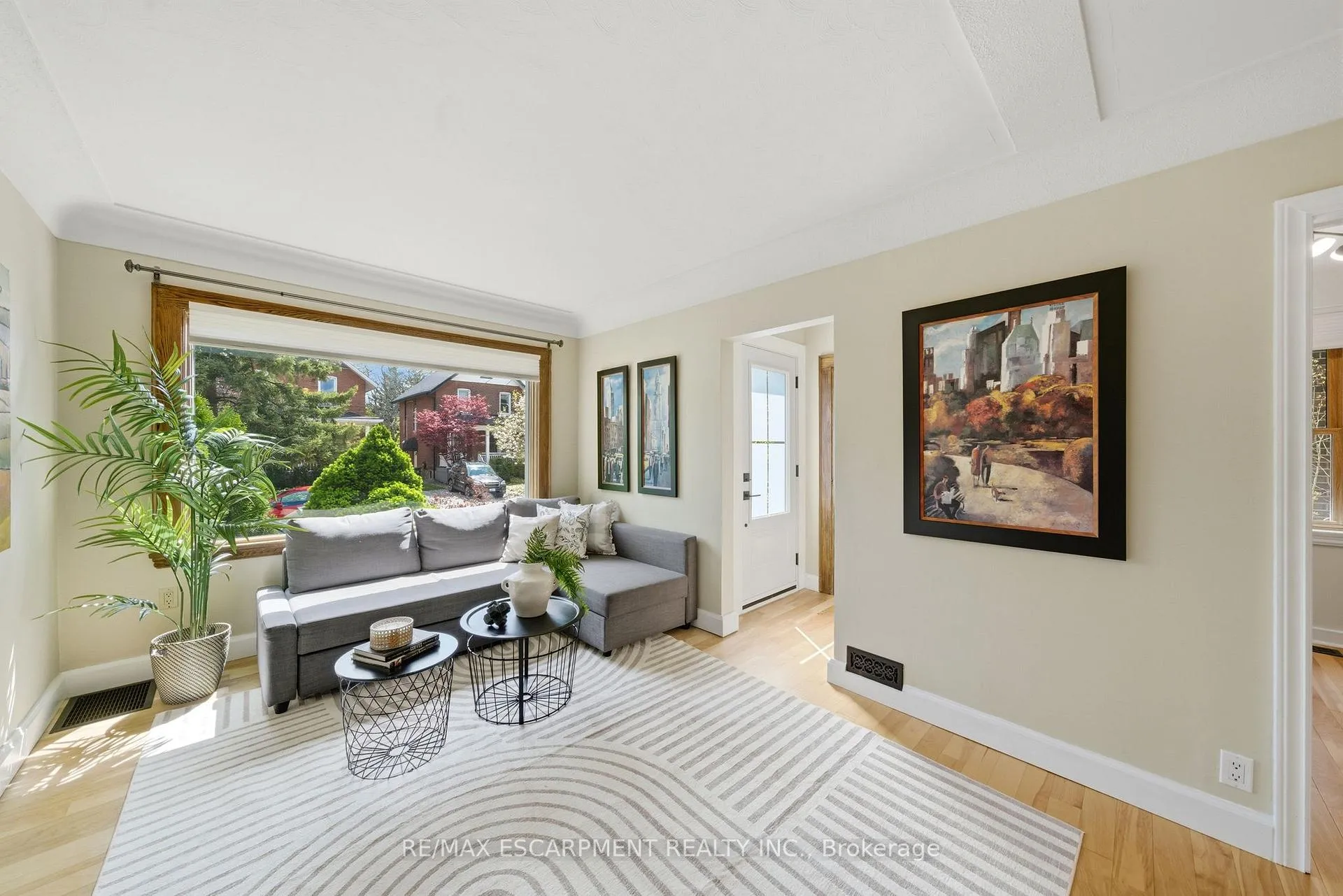 Photo 4 of 28 Roanoke Road, Hamilton, Westdale — HOMEH