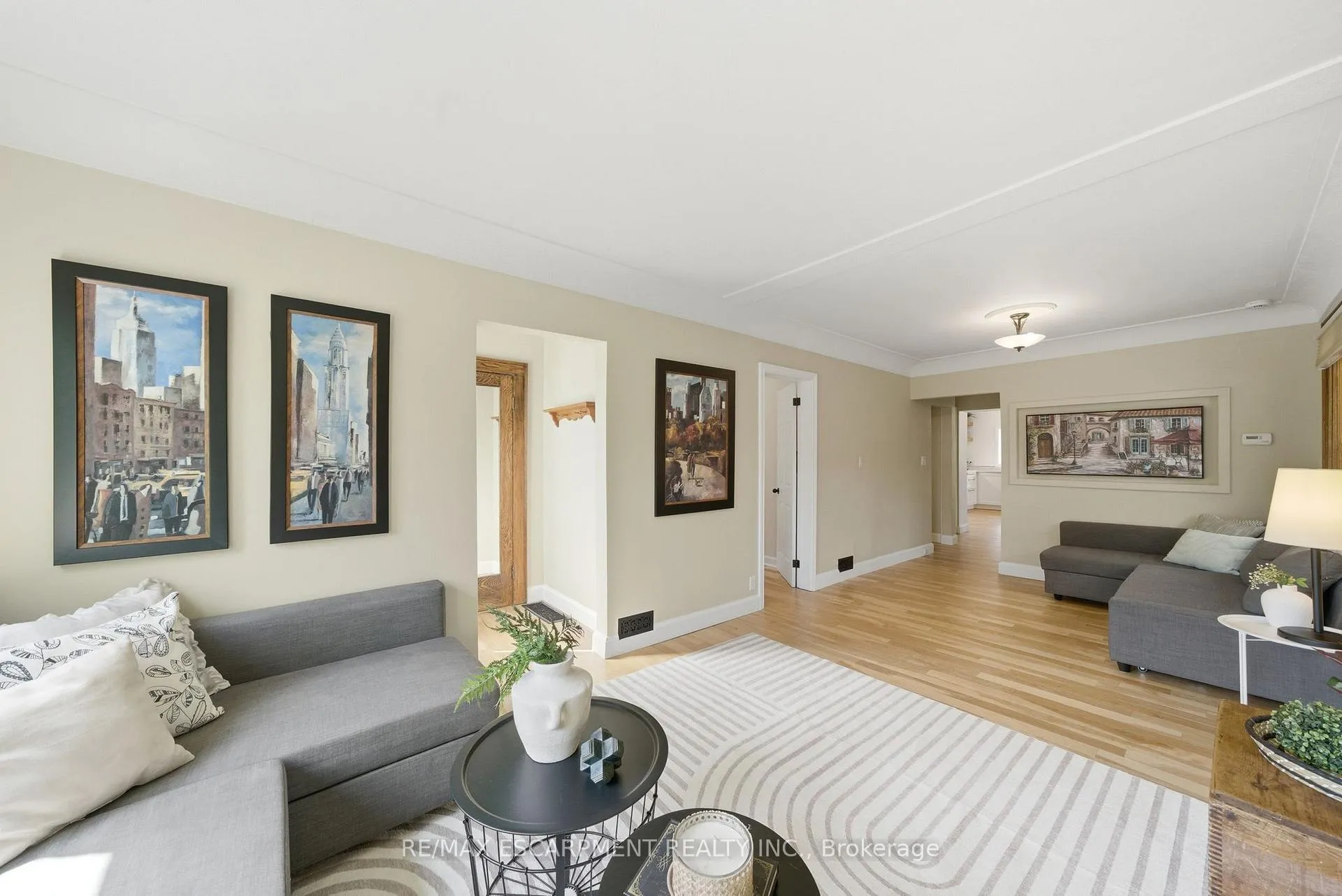 Photo 7 of 28 Roanoke Road, Hamilton, Westdale — HOMEH