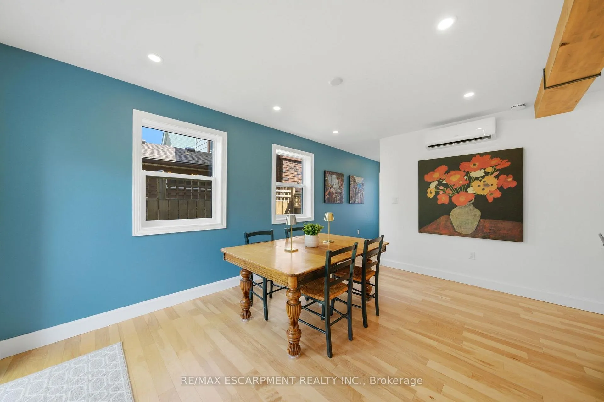 Photo 14 of 28 Roanoke Road, Hamilton, Westdale — HOMEH