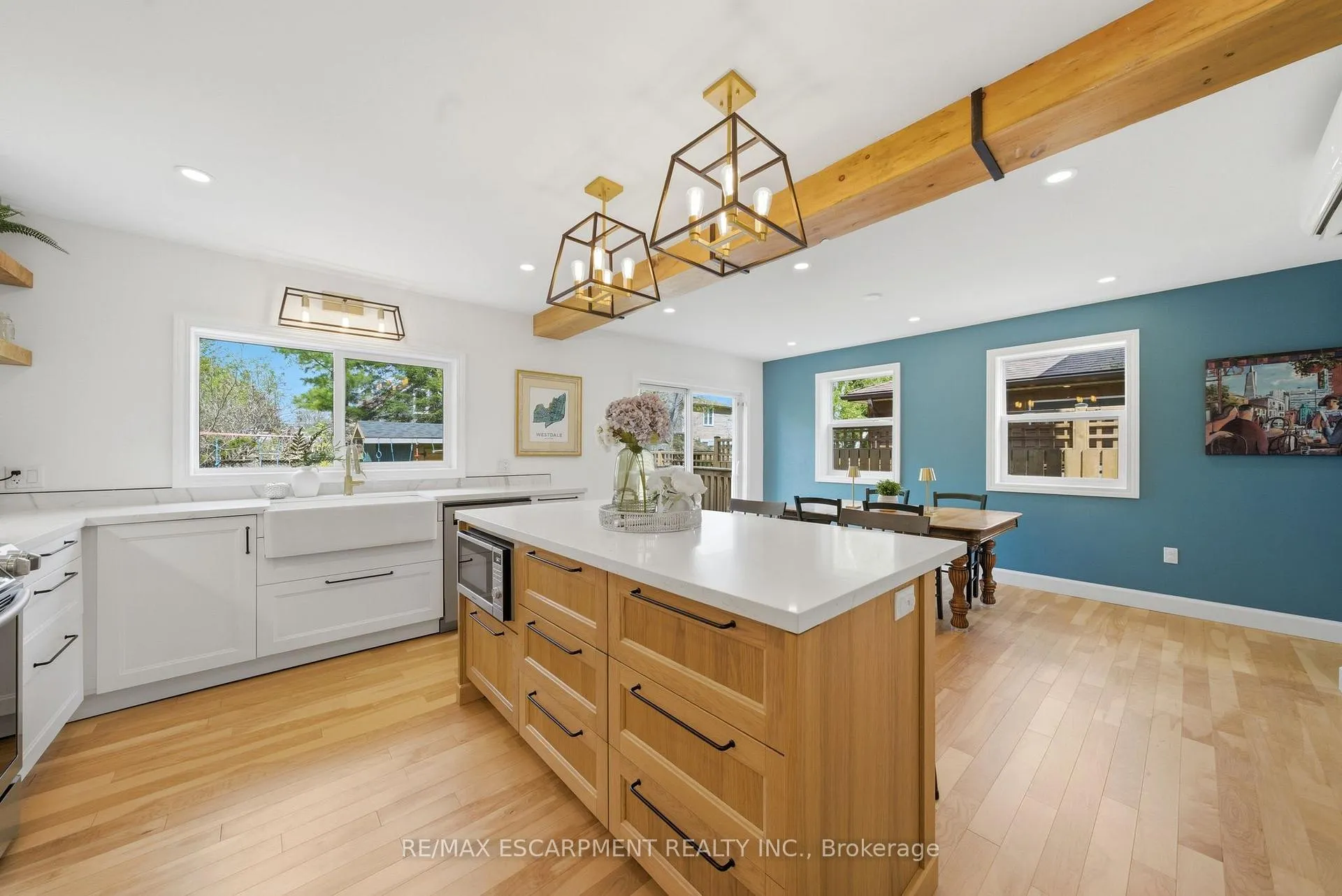 Photo 20 of 28 Roanoke Road, Hamilton, Westdale — HOMEH