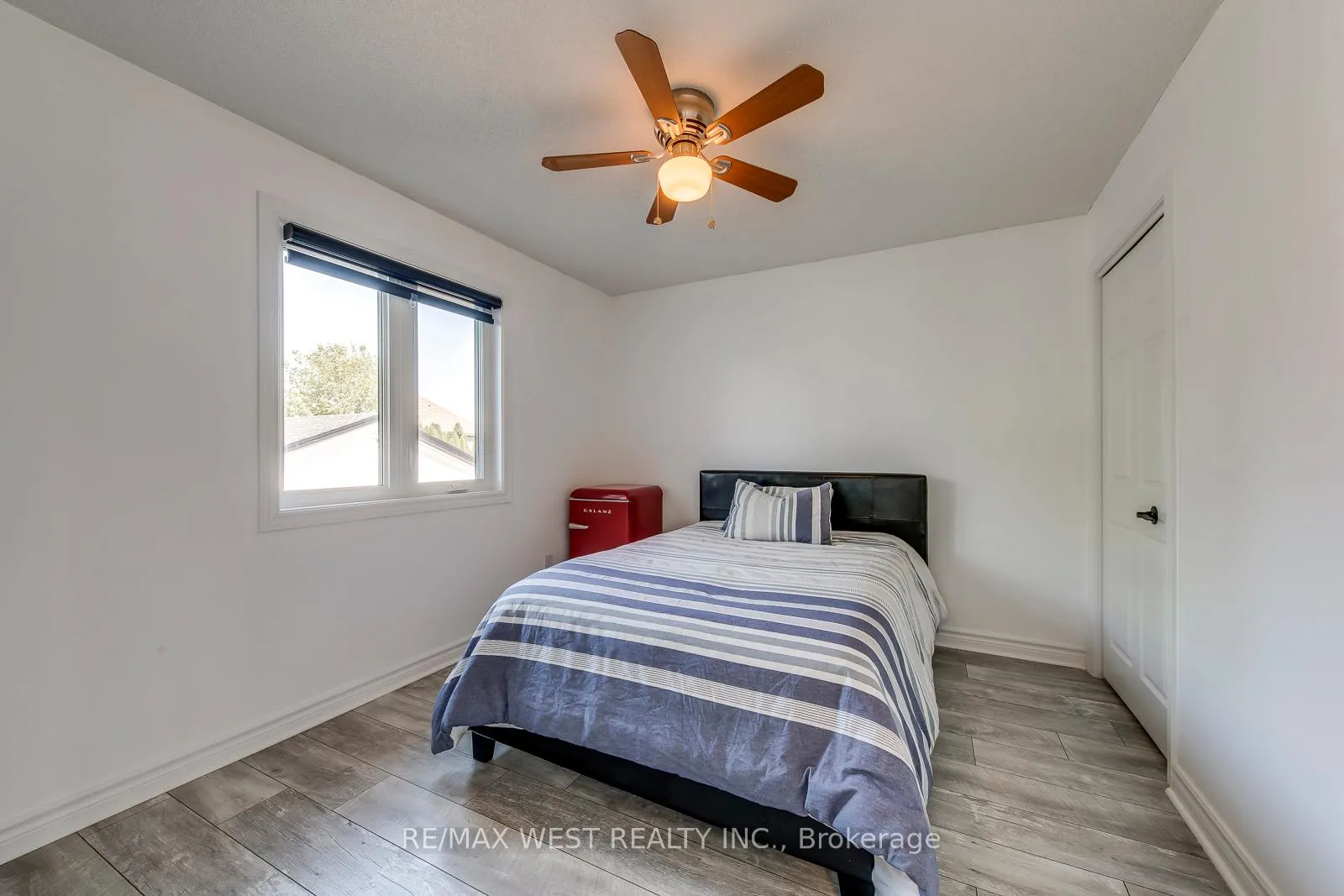 Photo 18 of 8077 Mount Carmel Boulevard, Niagara Falls, Mt. Carmel — HOMEH