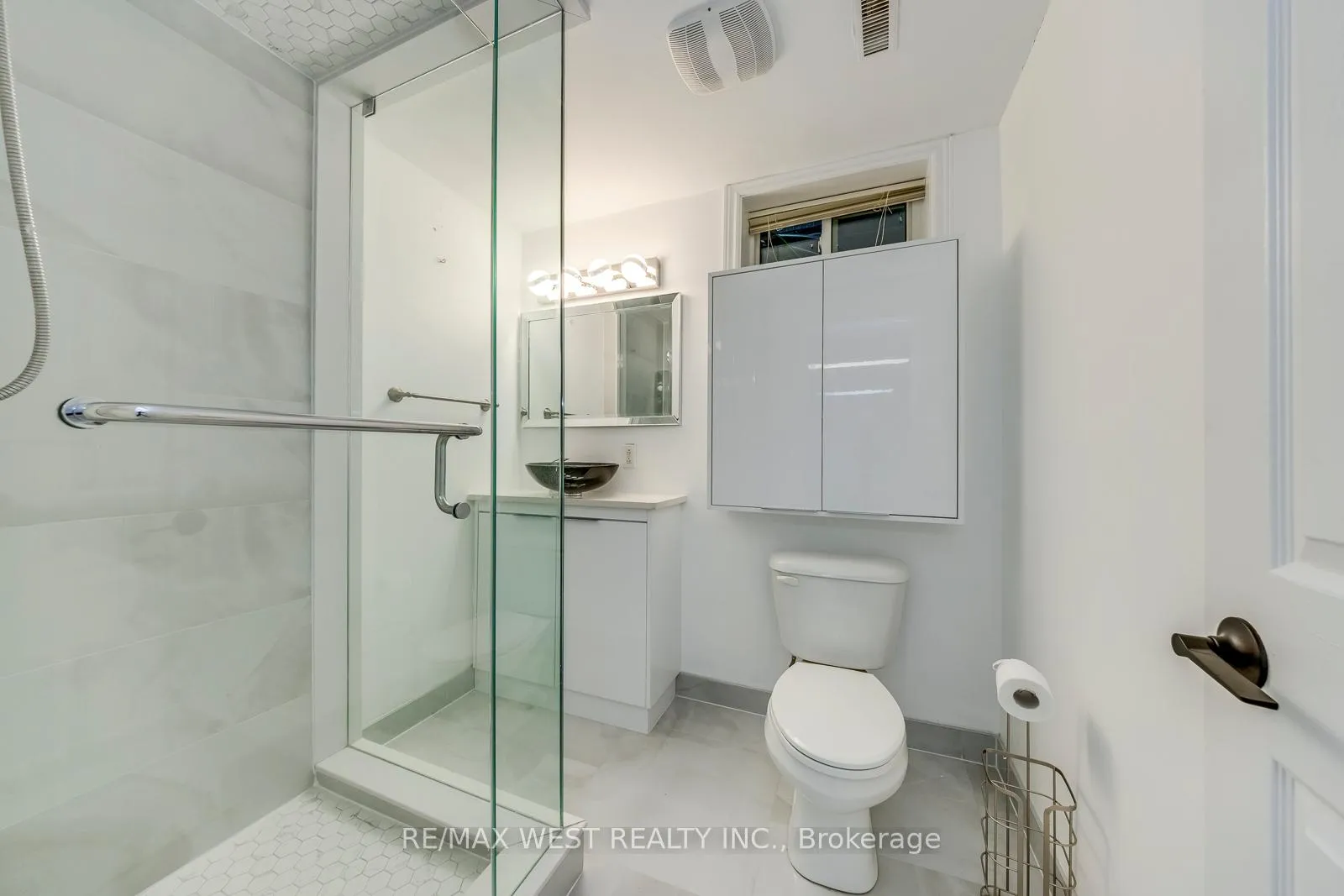 Photo 26 of 8077 Mount Carmel Boulevard, Niagara Falls, Mt. Carmel — HOMEH