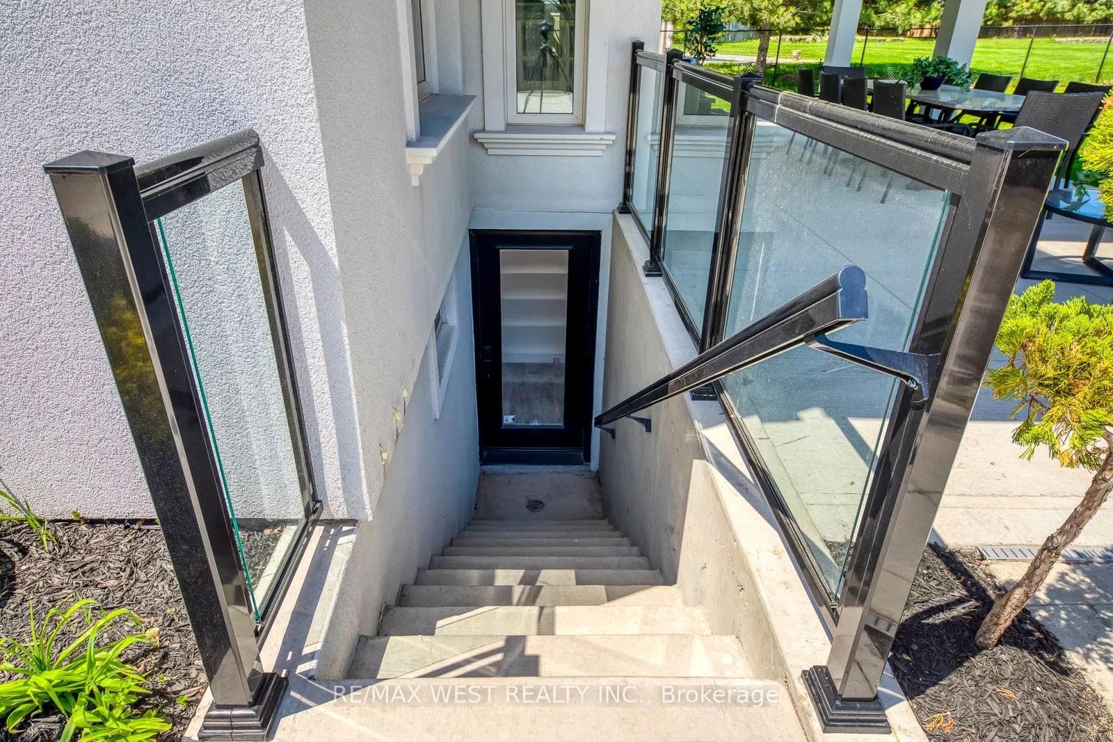 Photo 27 of 8077 Mount Carmel Boulevard, Niagara Falls, Mt. Carmel — HOMEH