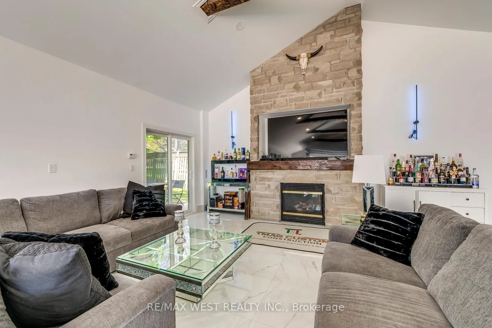 Photo 32 of 8077 Mount Carmel Boulevard, Niagara Falls, Mt. Carmel — HOMEH