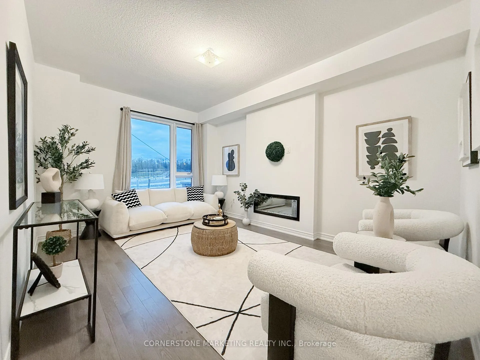 Photo 5 of 1254 Elizabeth Mackenzie Drive, Pickering, Rural Pickering — HOMEH