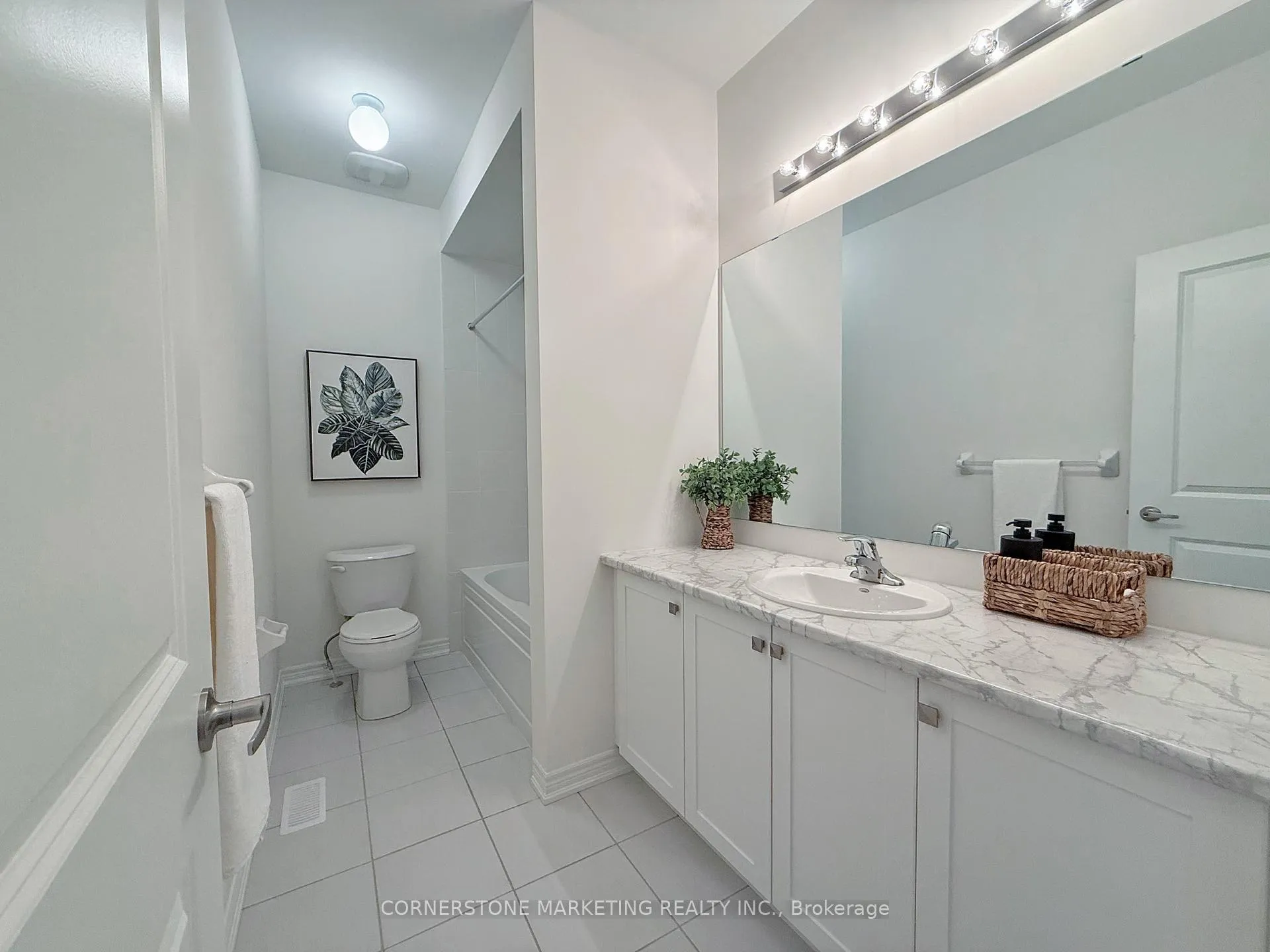 Photo 11 of 1254 Elizabeth Mackenzie Drive, Pickering, Rural Pickering — HOMEH