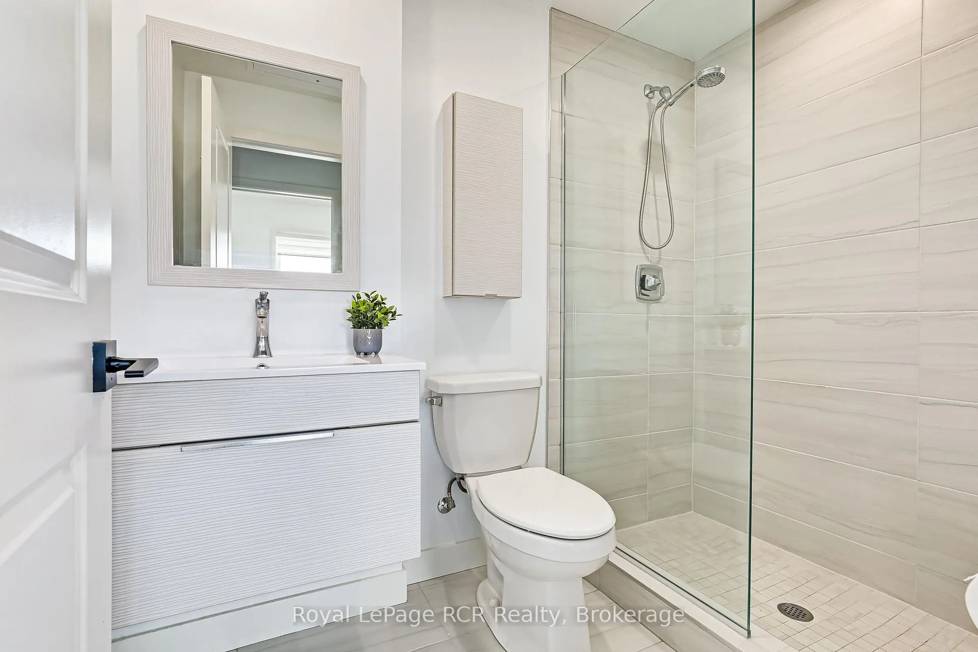 Photo 14 of Unit 305, 12 Beckwith Lane, Blue Mountains — HOMEH