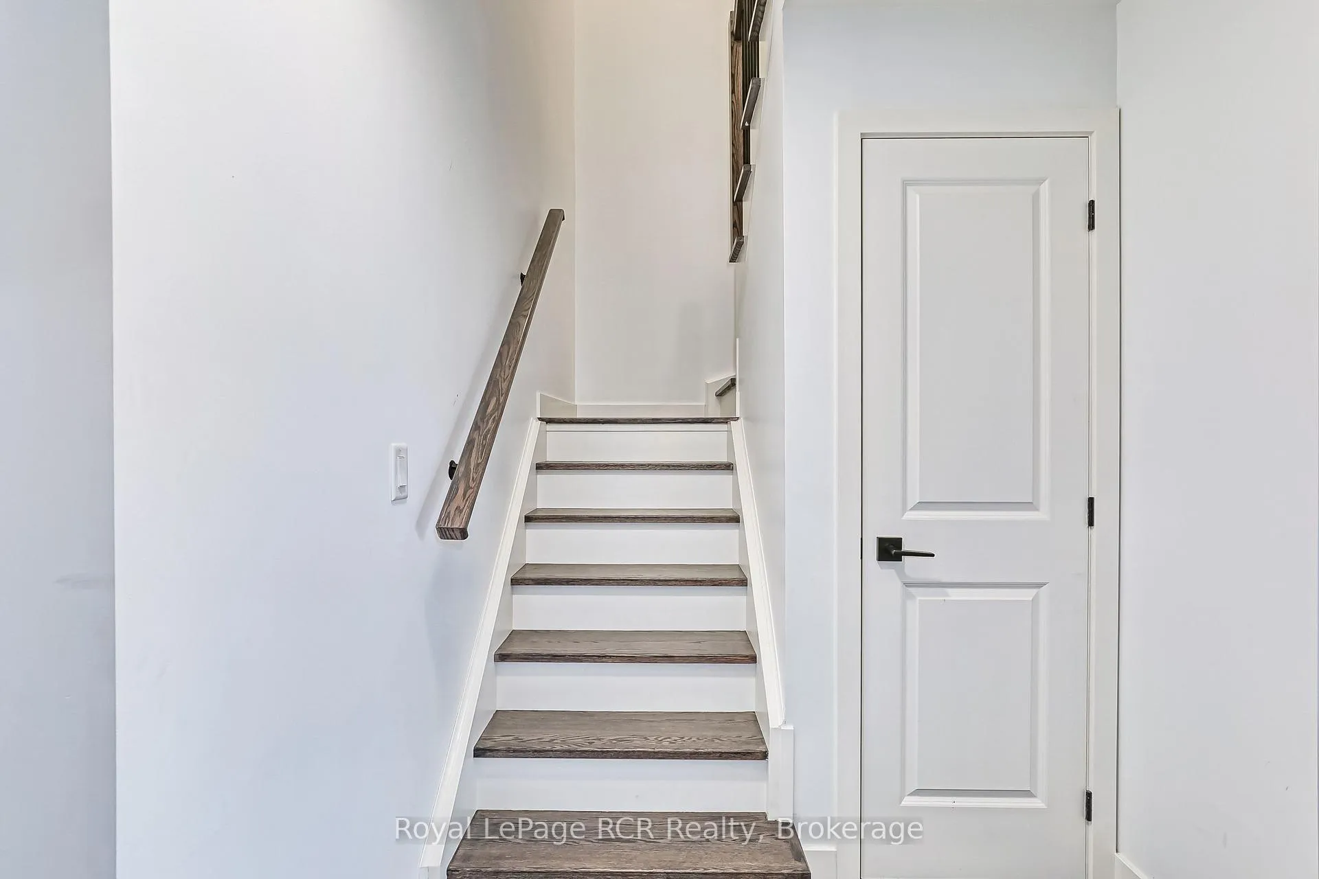 Photo 25 of Unit 305, 12 Beckwith Lane, Blue Mountains — HOMEH