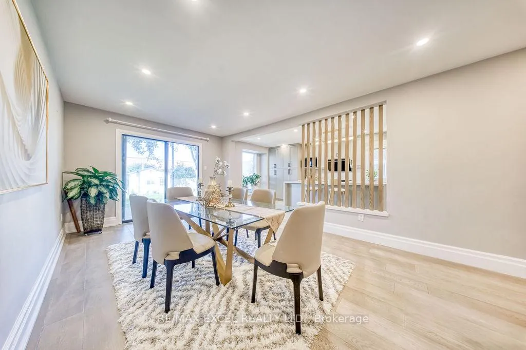 Photo 9 of 106 Upton Crescent, Markham, Milliken Mills West — HOMEH