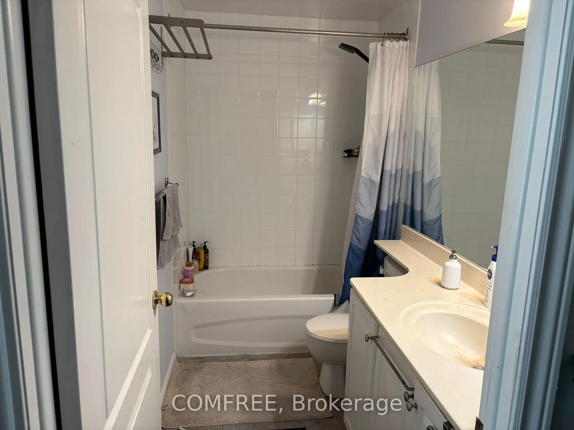 Photo 7 of Unit 807, 393 King Street W, Toronto, Waterfront Communities — HOMEH