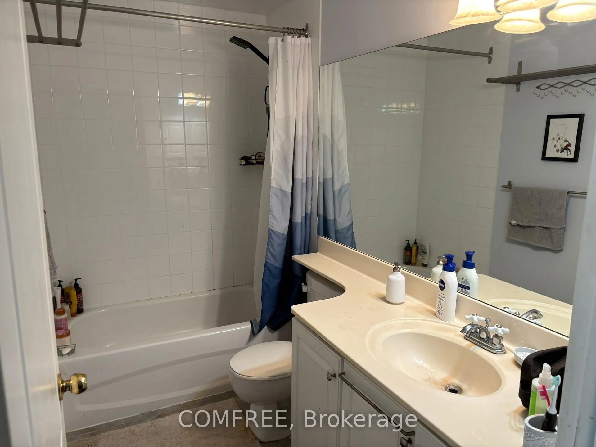 Photo 8 of Unit 807, 393 King Street W, Toronto, Waterfront Communities — HOMEH