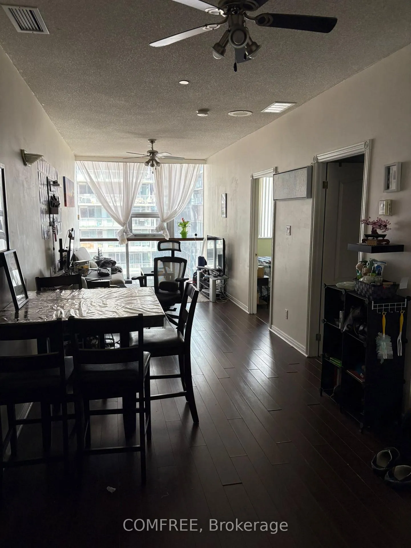 Photo 13 of Unit 807, 393 King Street W, Toronto, Waterfront Communities — HOMEH