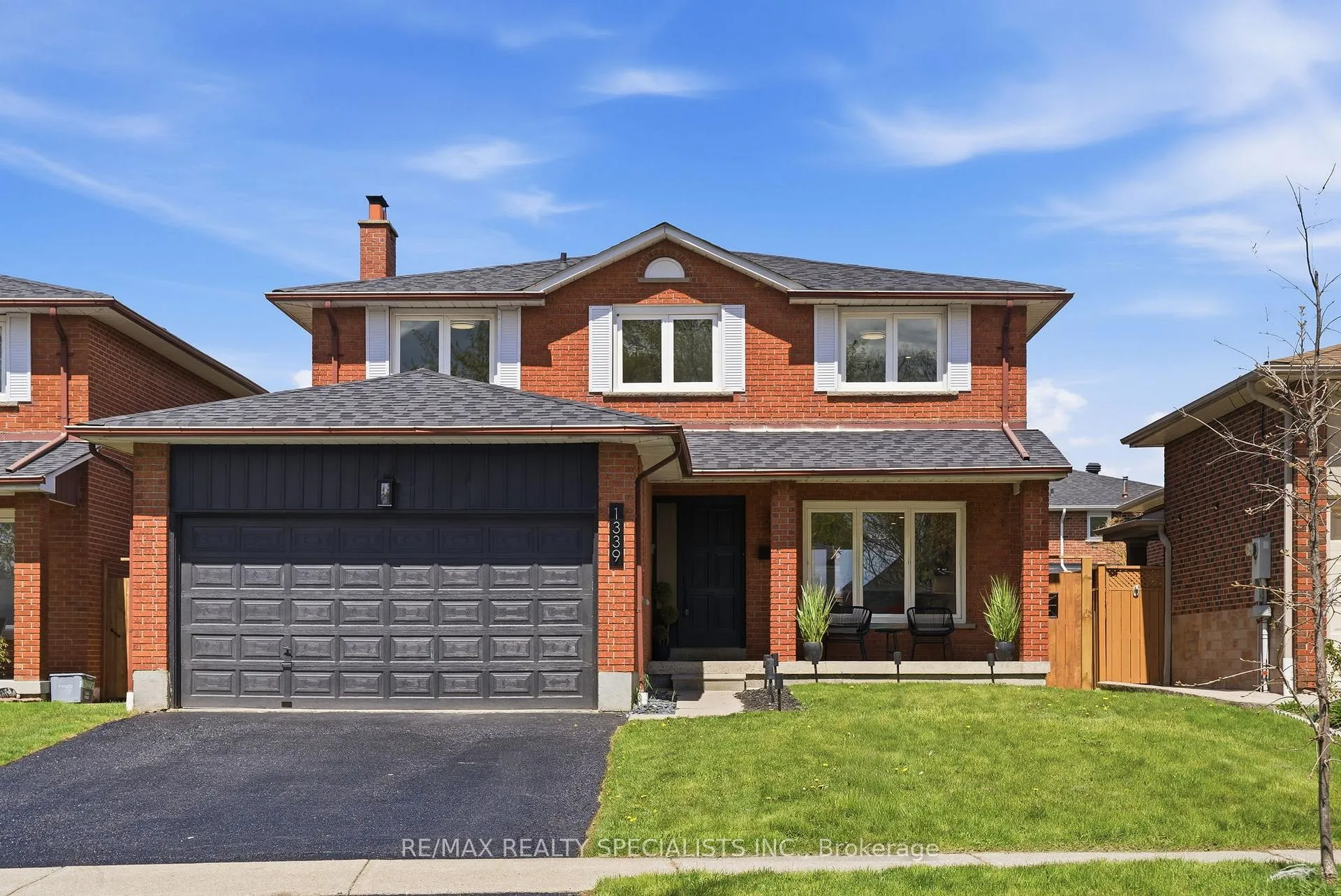 Front of 1339 Willowbank Trail