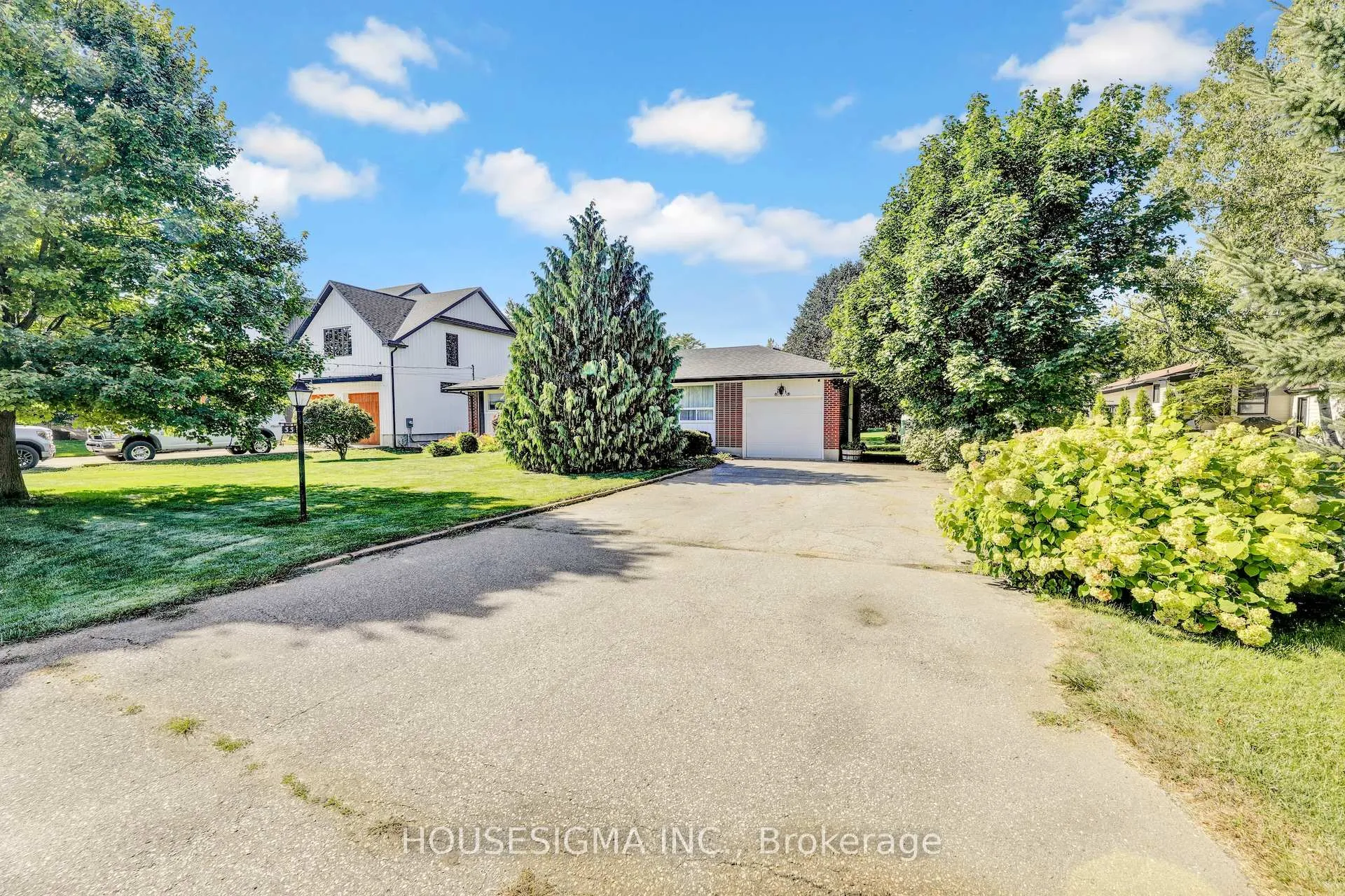 Photo 5 of 33 Ridgeway Avenue, Guelph, Pineridge/Westminster Woods — HOMEH