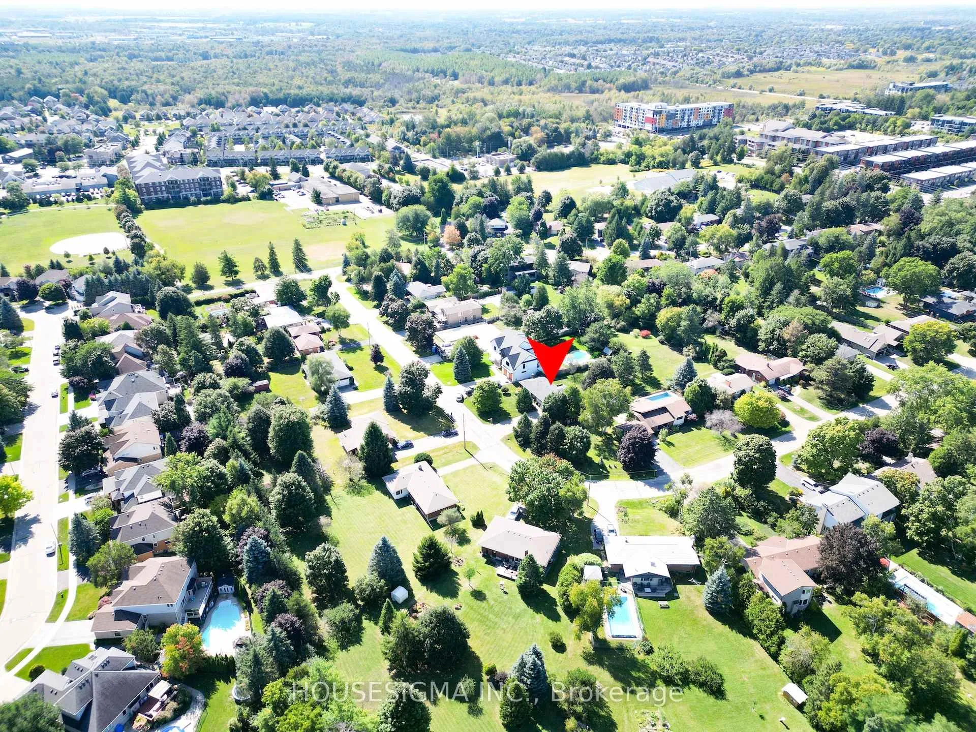 Photo 8 of 33 Ridgeway Avenue, Guelph, Pineridge/Westminster Woods — HOMEH