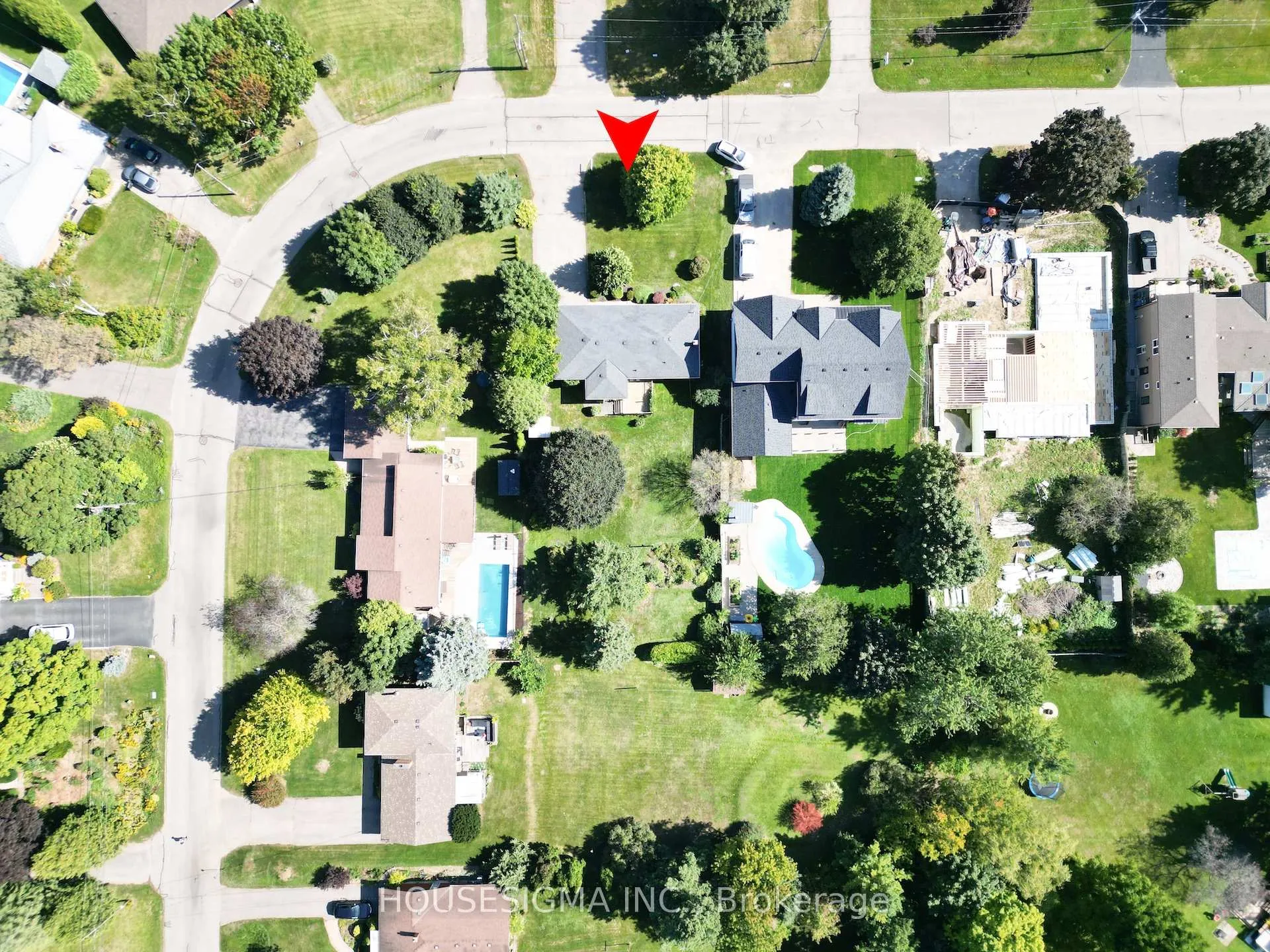 Photo 10 of 33 Ridgeway Avenue, Guelph, Pineridge/Westminster Woods — HOMEH